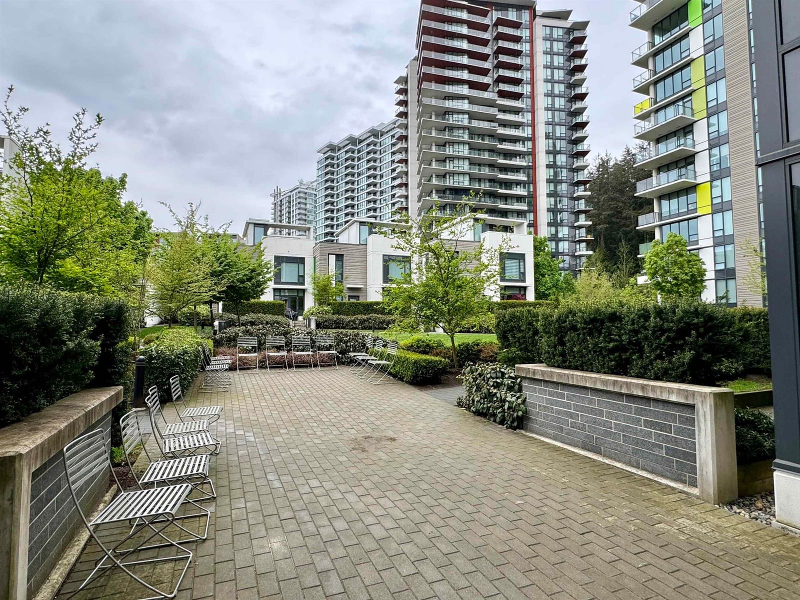 Listing Image 19