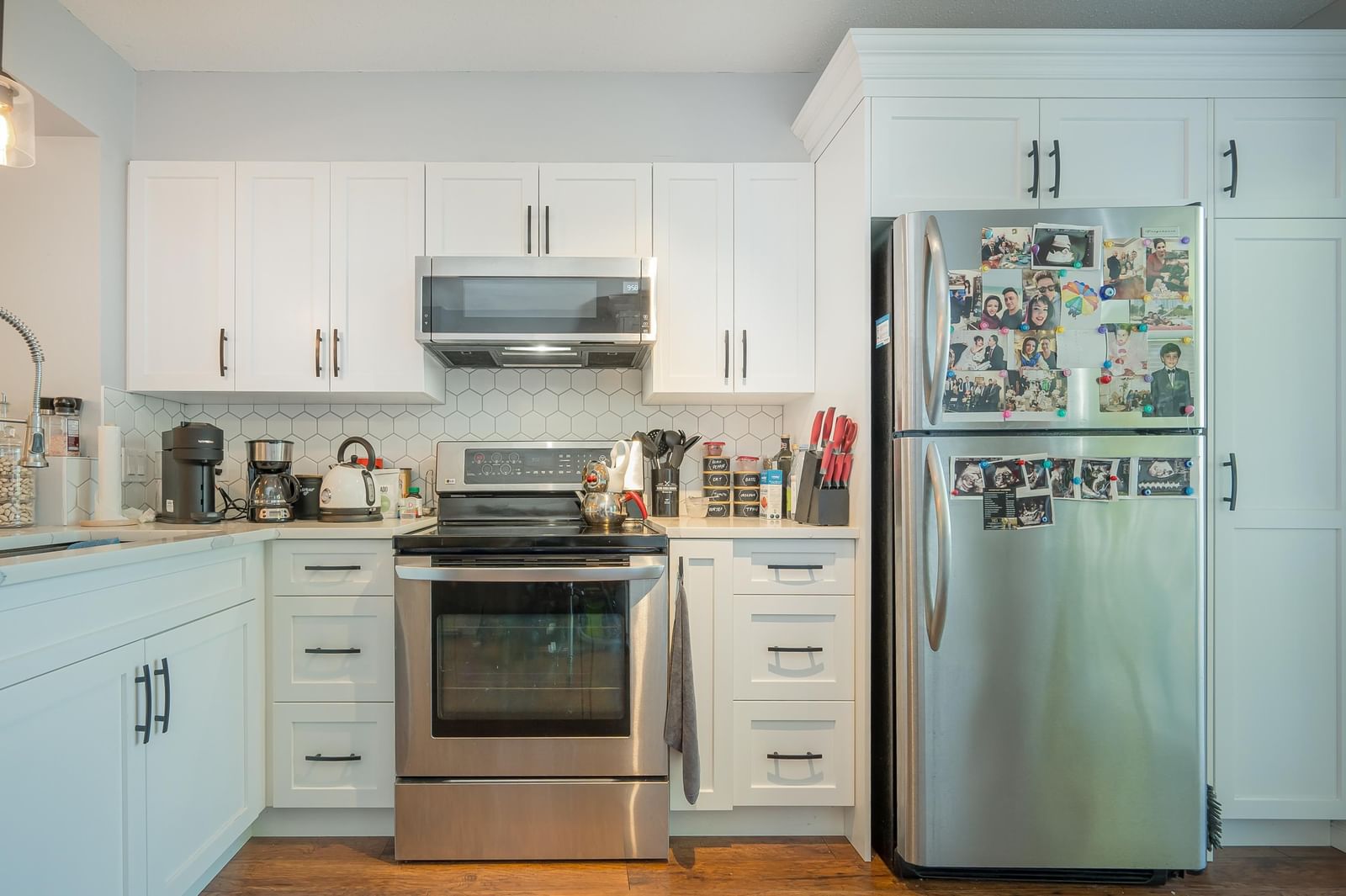 Listing Image 11