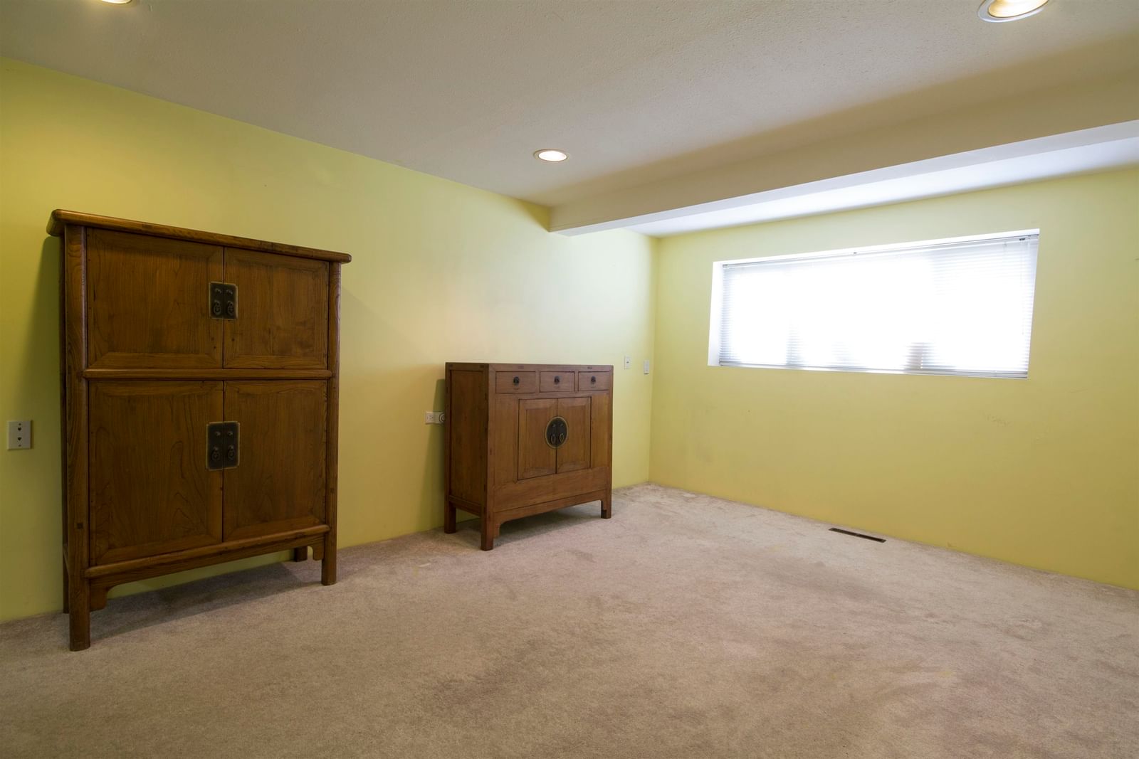Listing Image 27