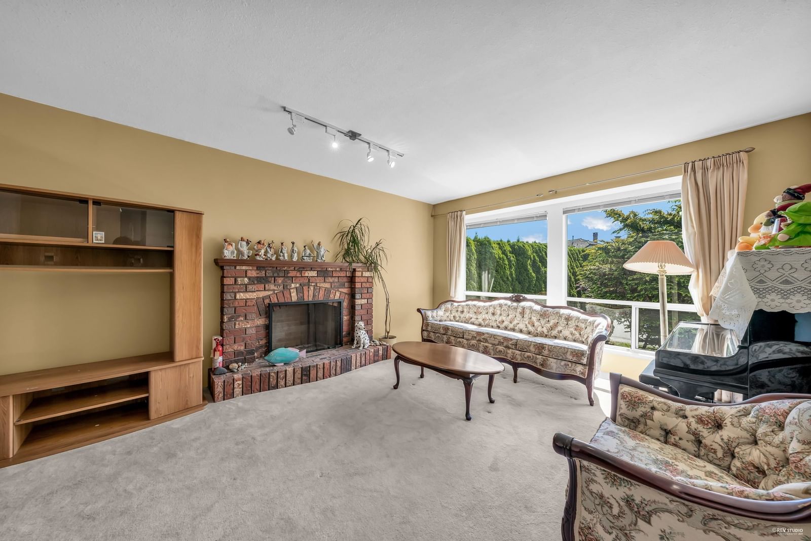 Listing Image 17