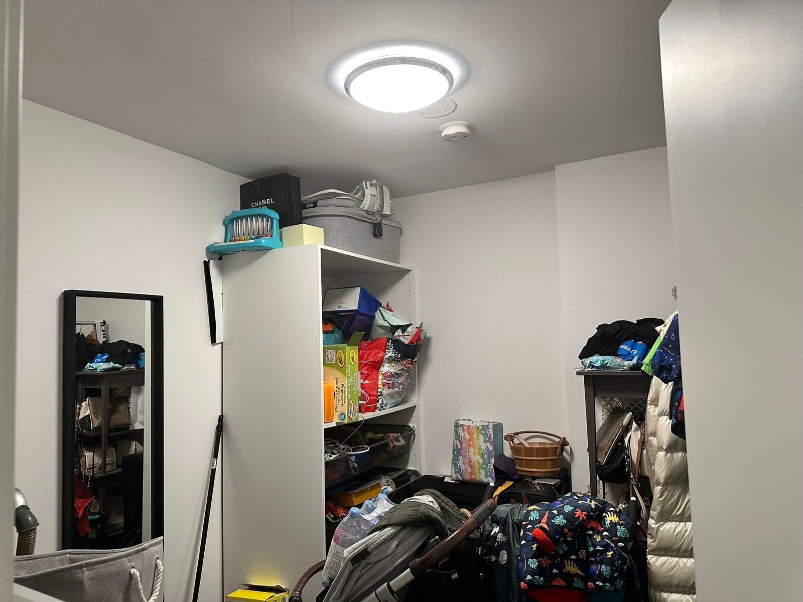 Listing Image 11