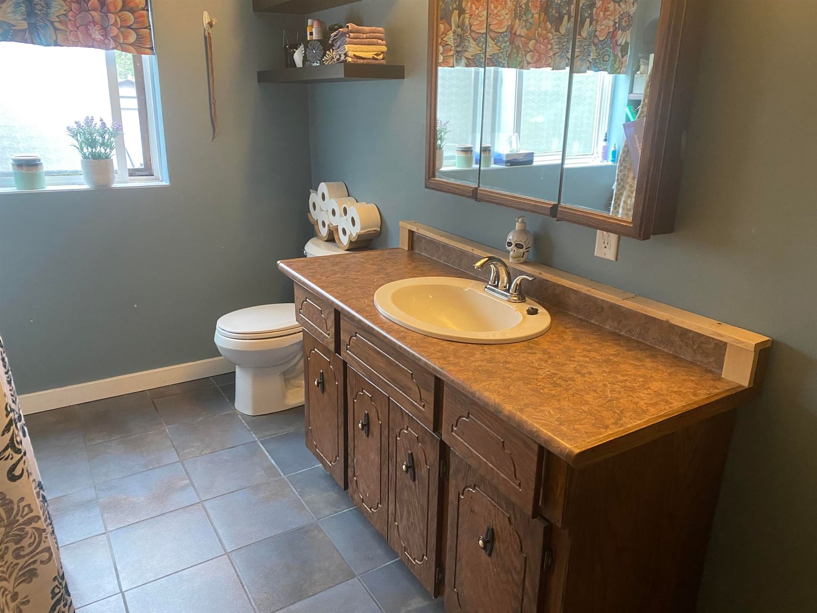 Listing Image 8