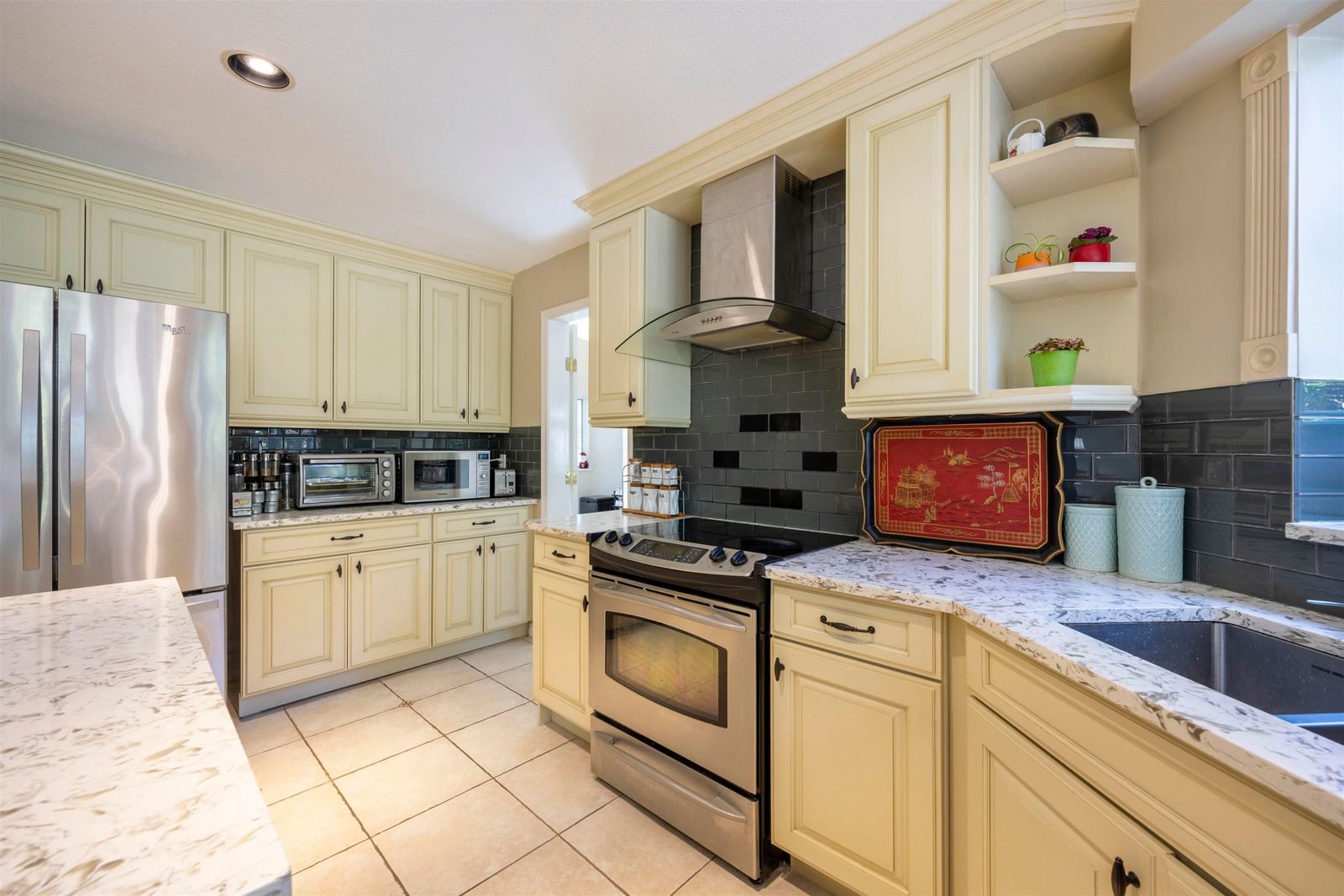 Listing Image 9
