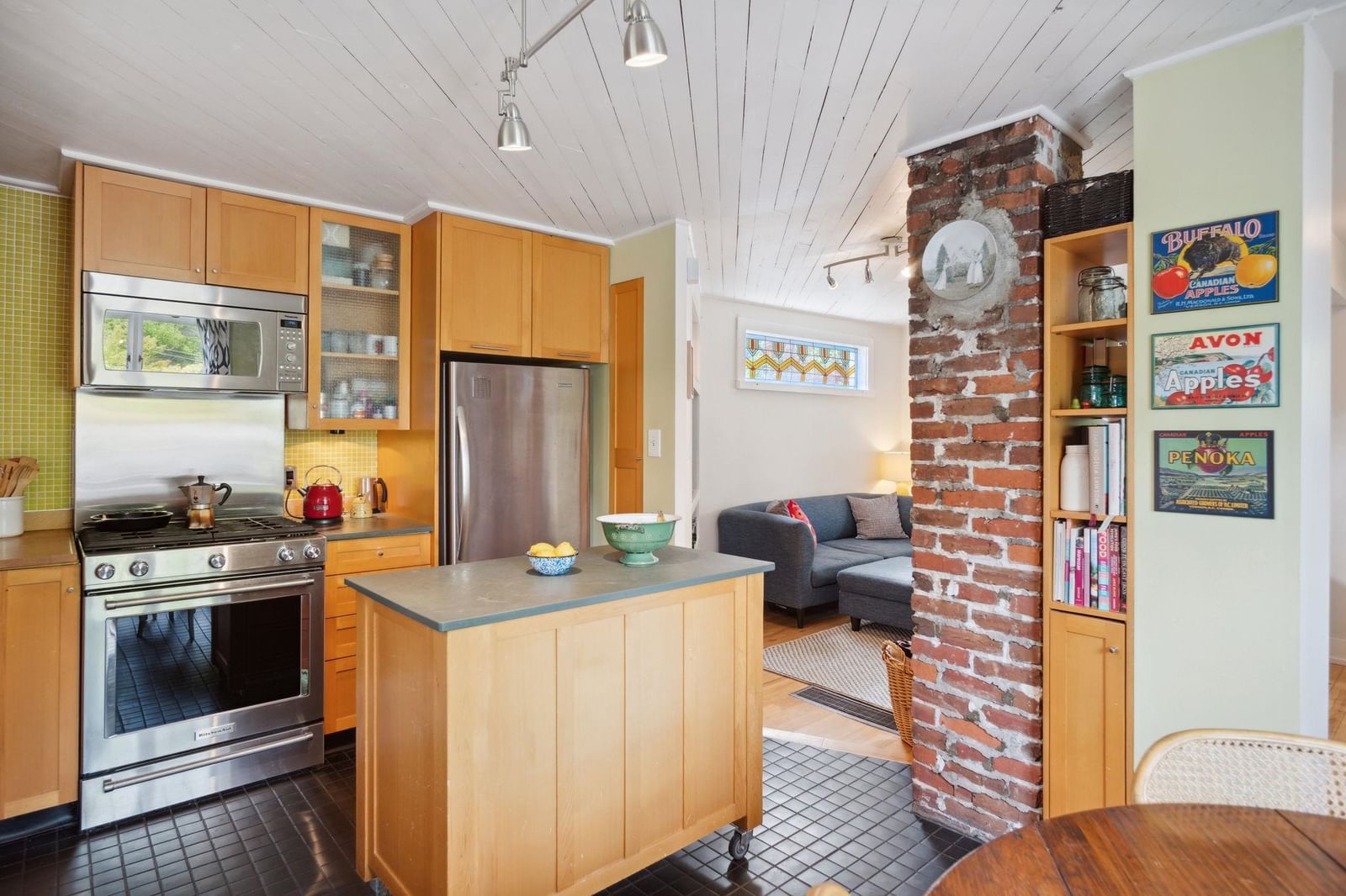 Listing Image 14