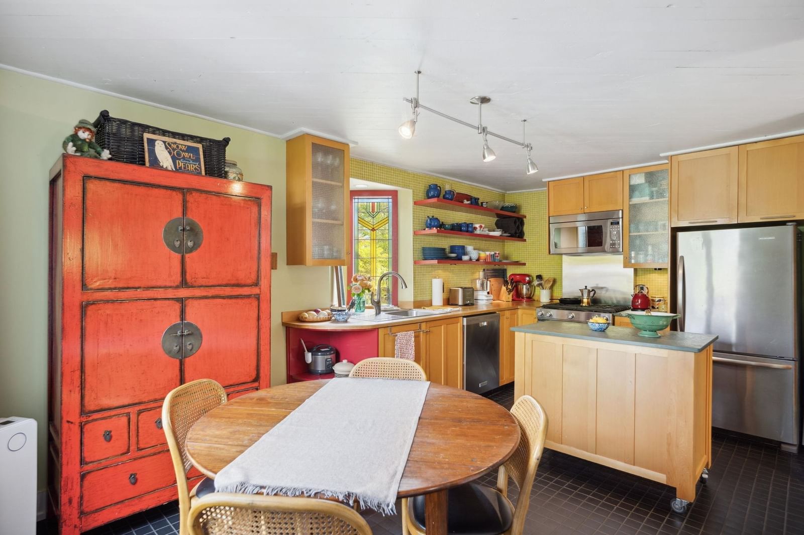 Listing Image 17