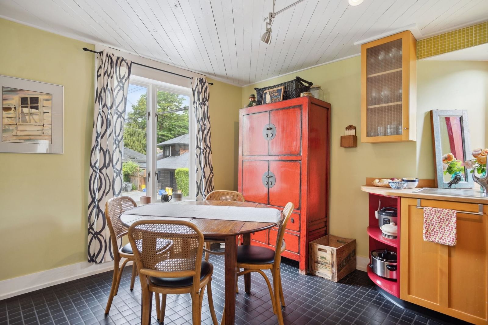 Listing Image 18