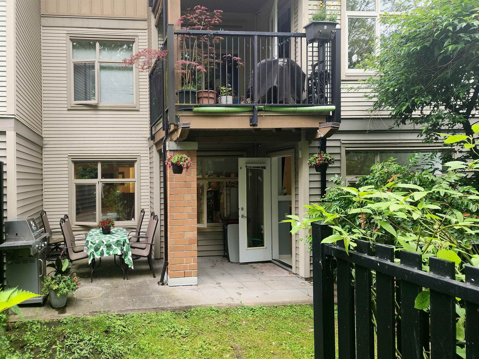 Listing Image 15