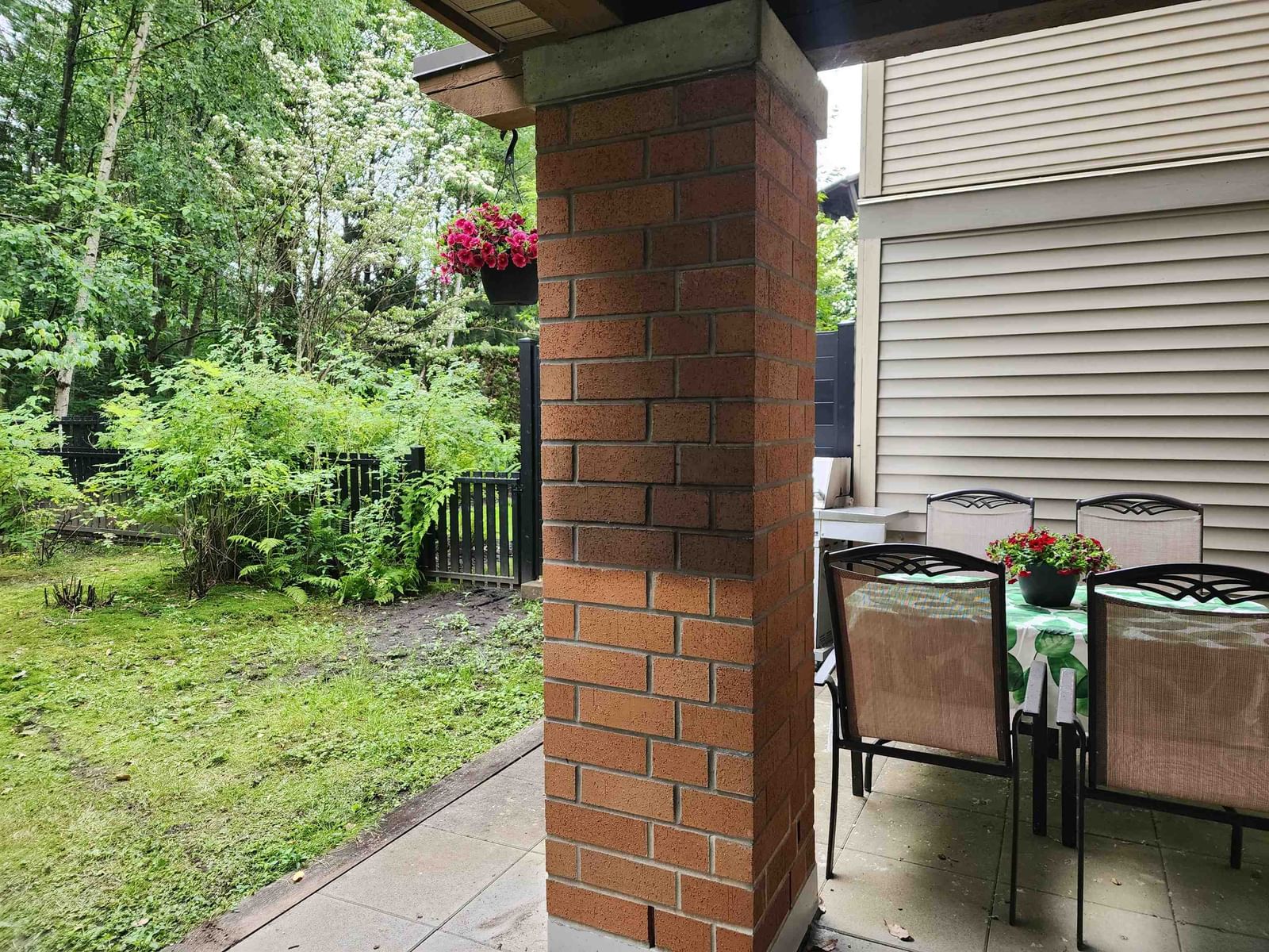 Listing Image 16