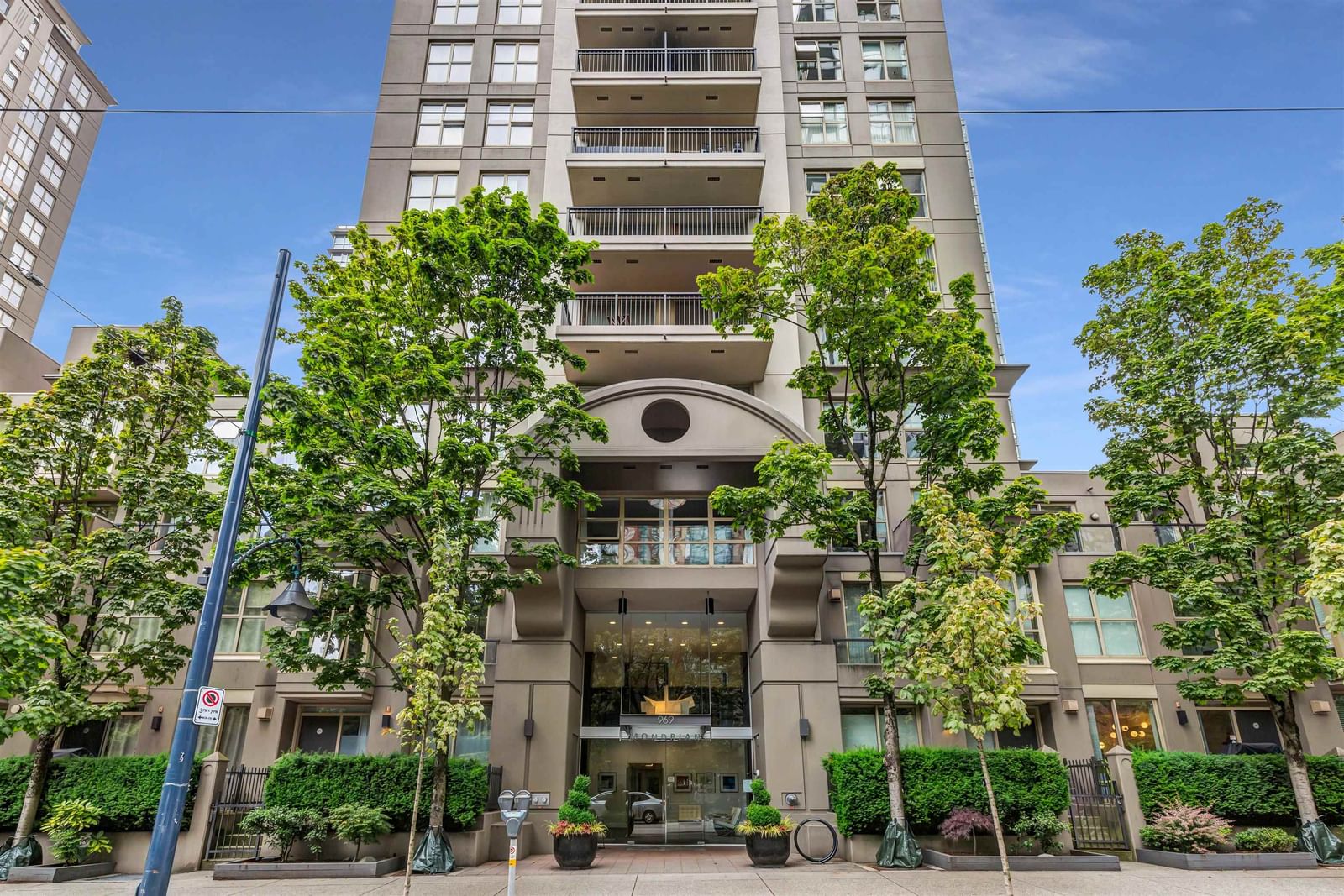 Listing Image 20