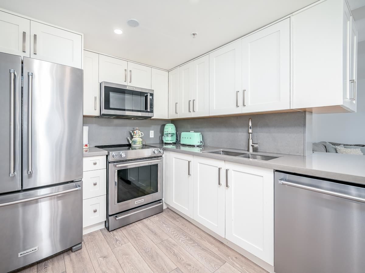 Listing Image 9