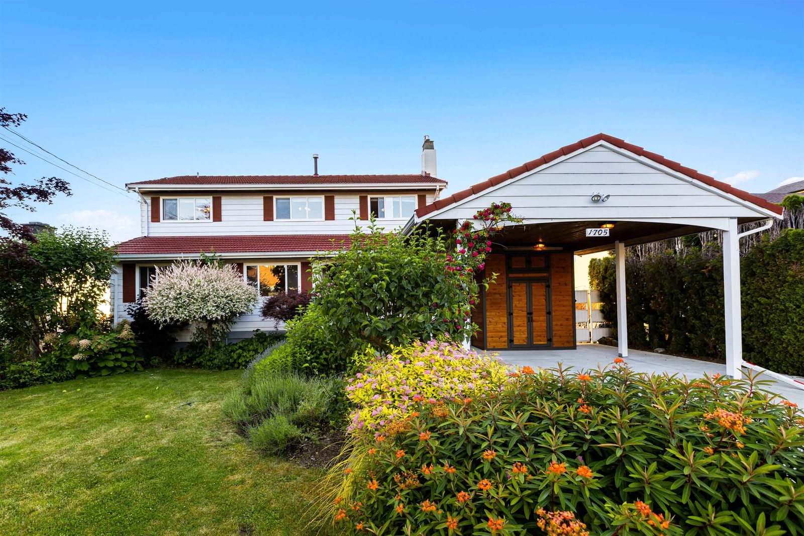 Listing Image 12