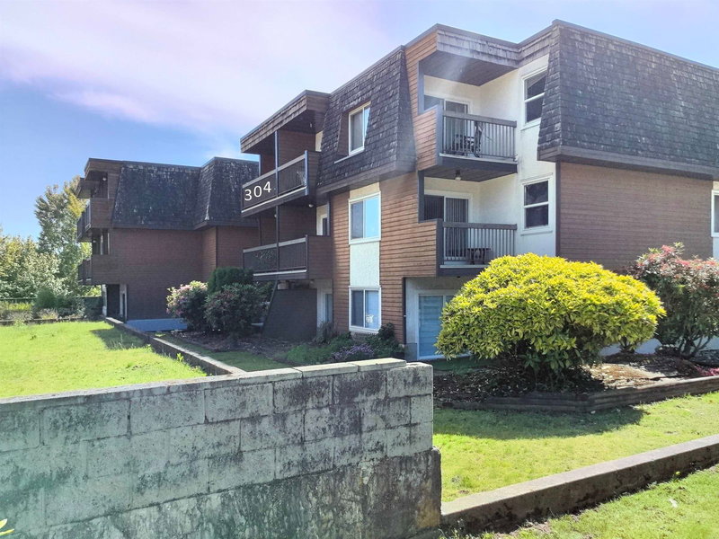 304 - 33850 Fern Street, Abbotsford, V2S 6C3 | Image 3