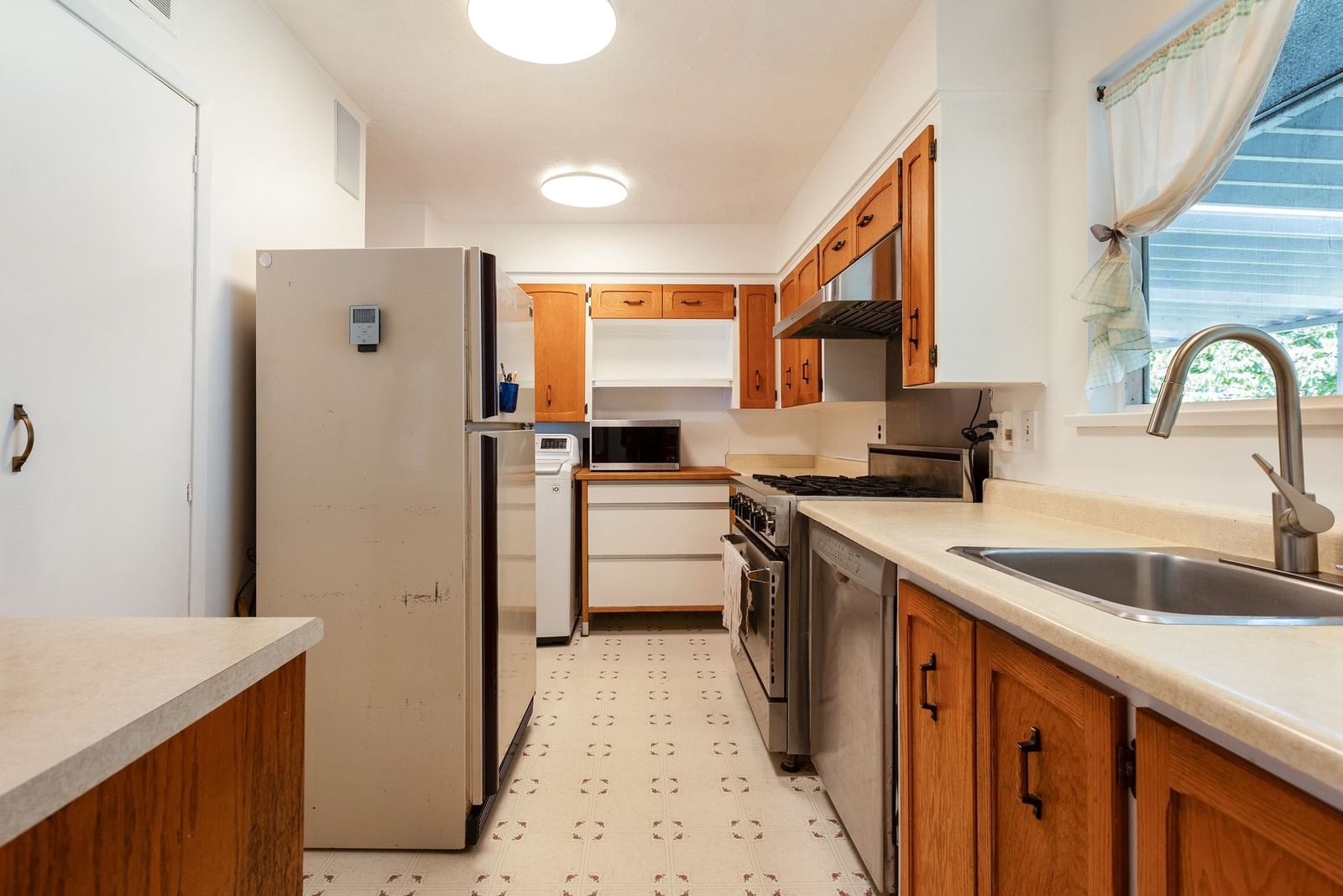 Listing Image 14