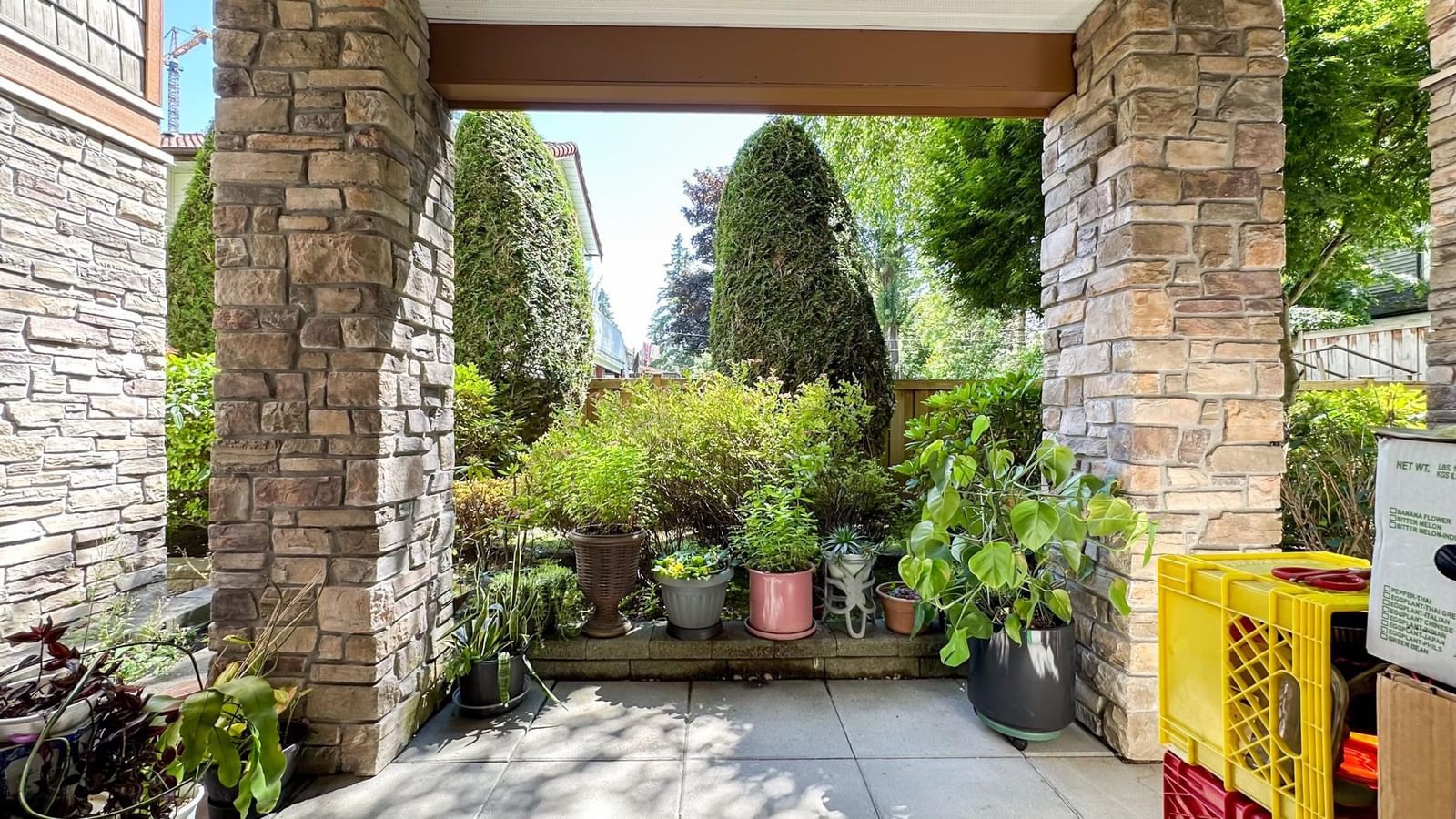 Listing Image 10