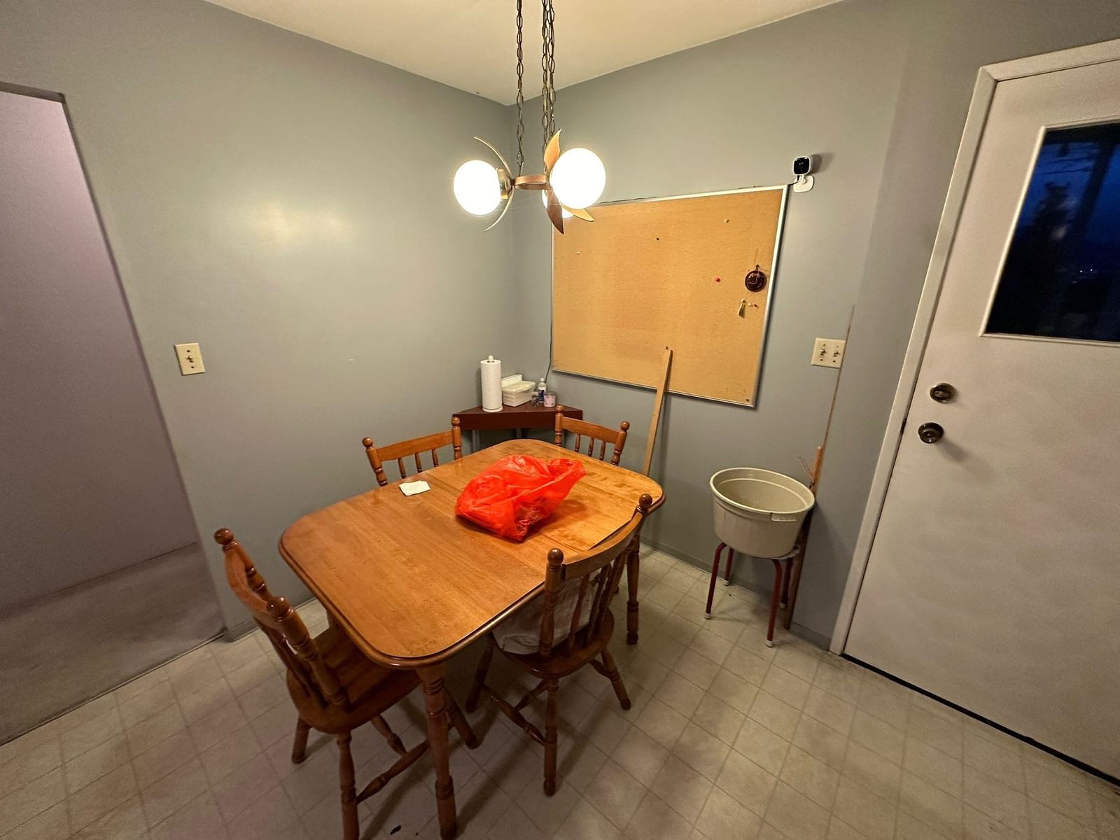 Listing Image 9