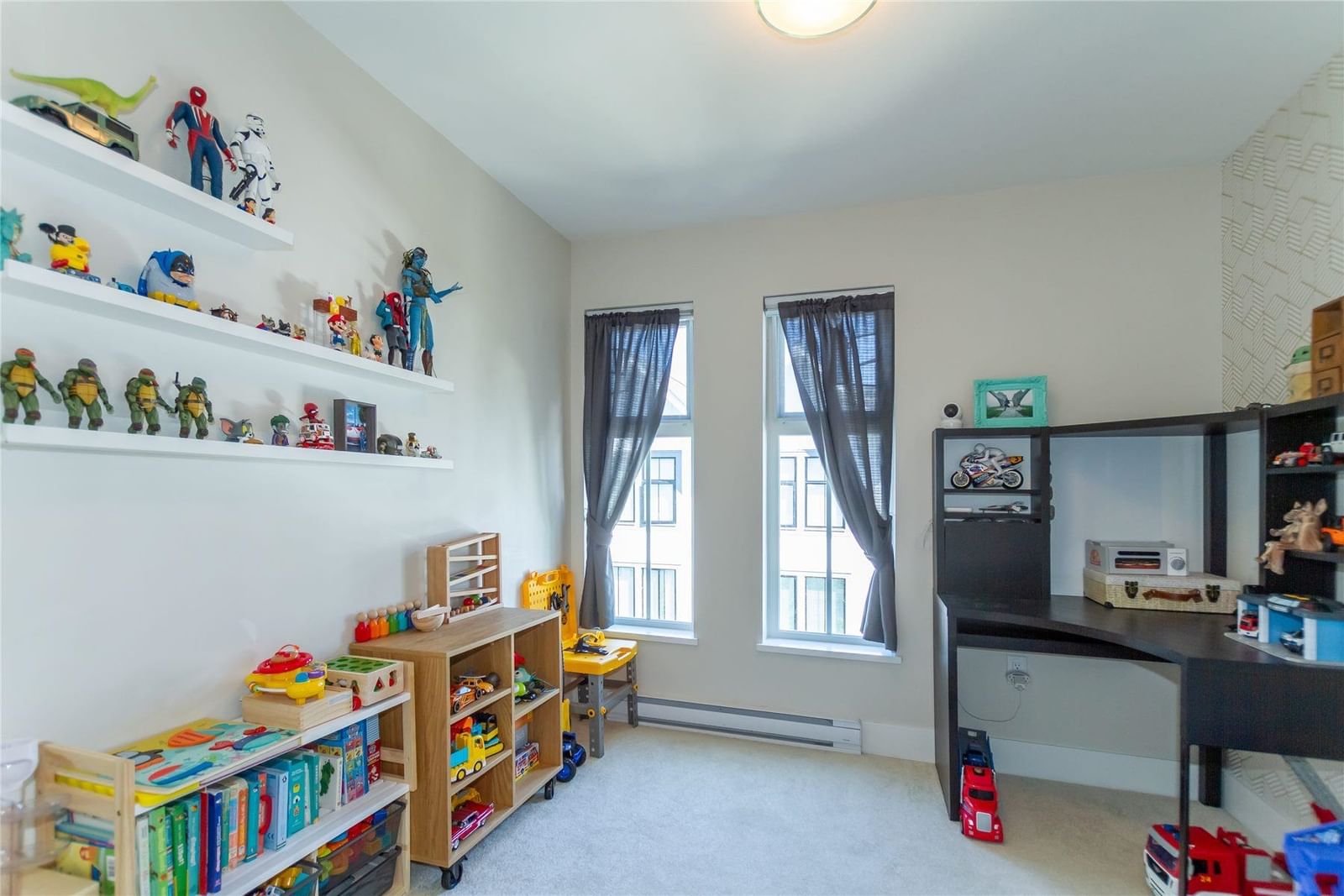 Listing Image 19