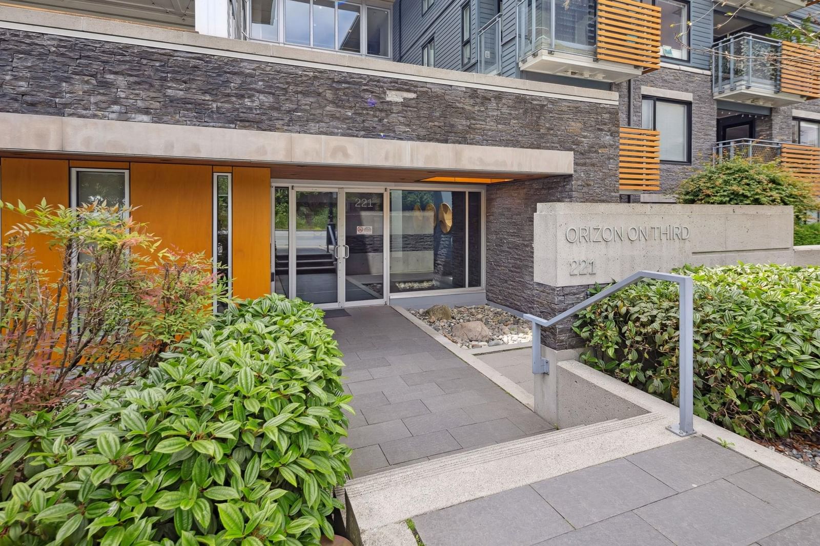 Listing Image 22