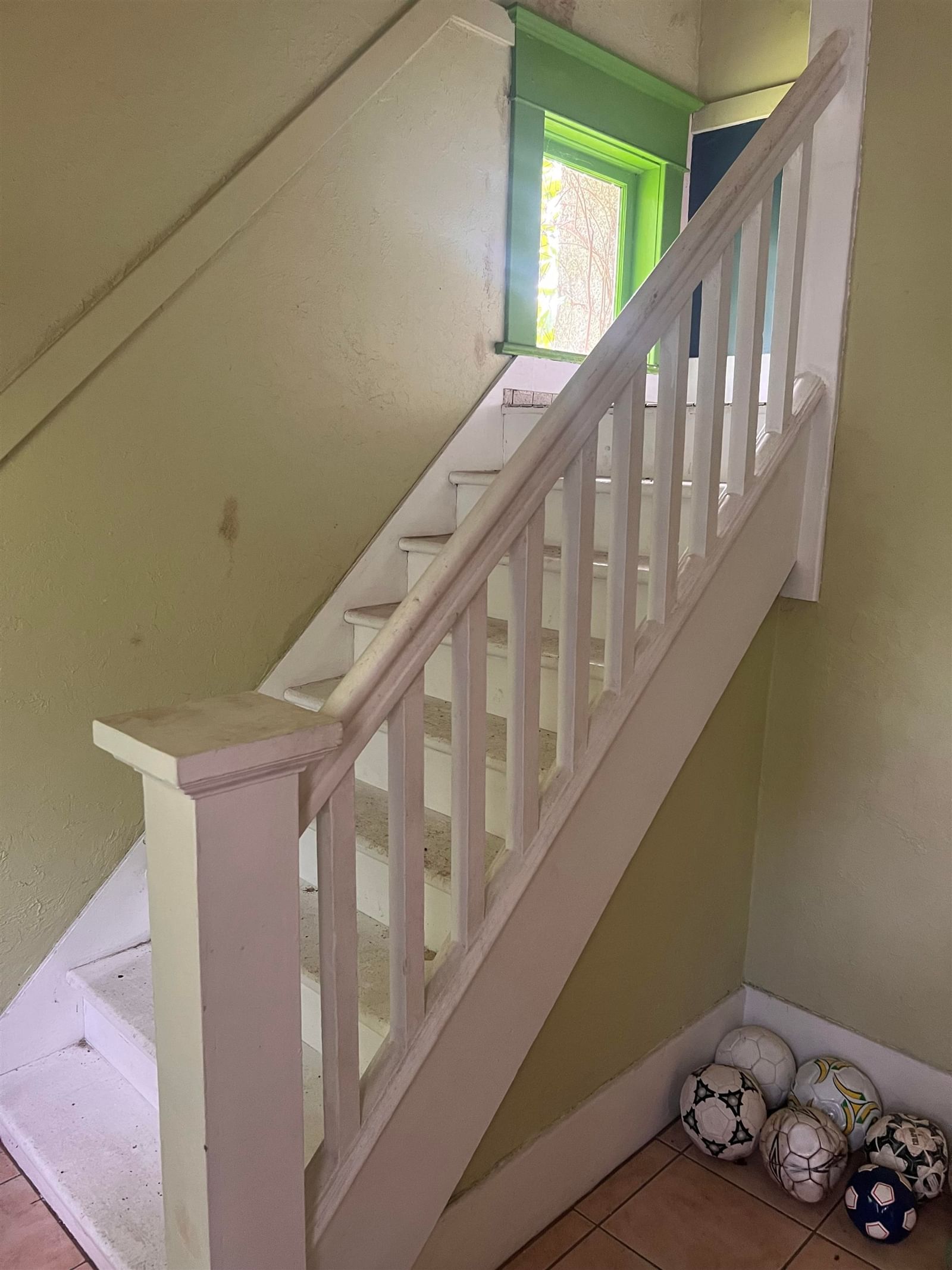 Listing Image 6