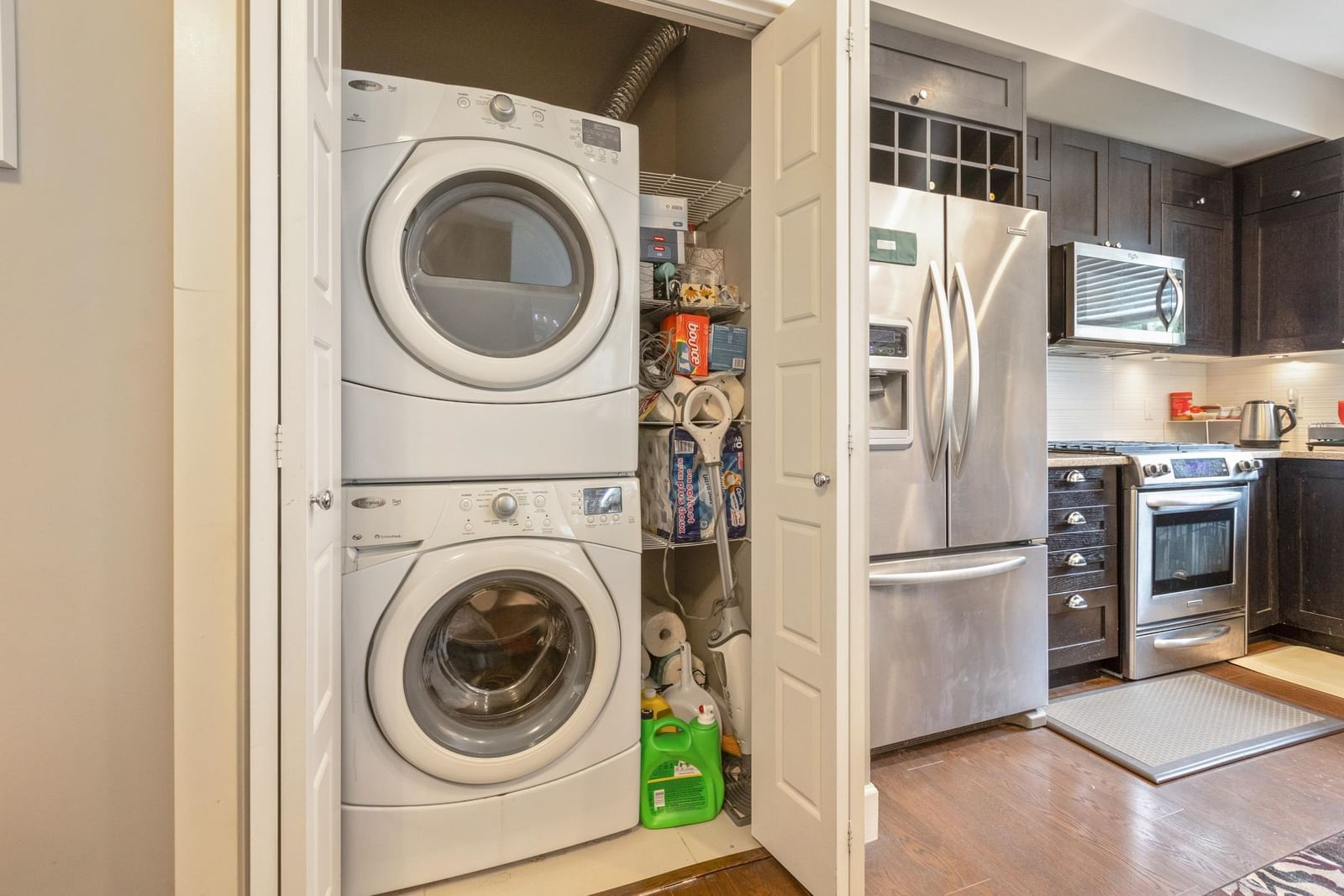 Listing Image 19
