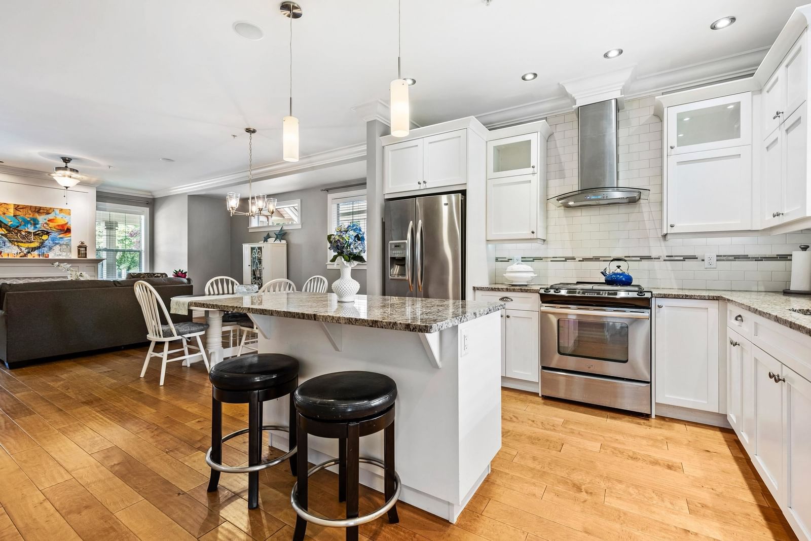 Listing Image 15