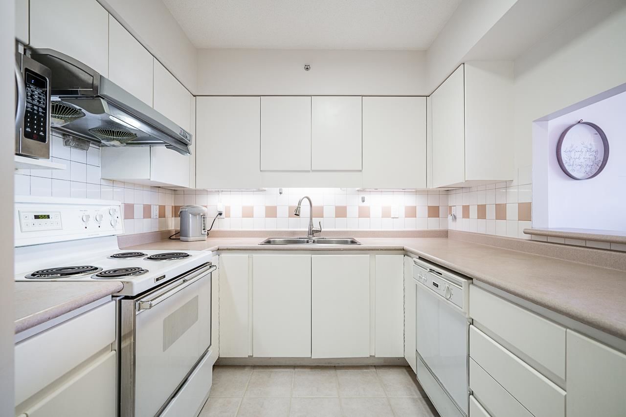 Listing Image 16