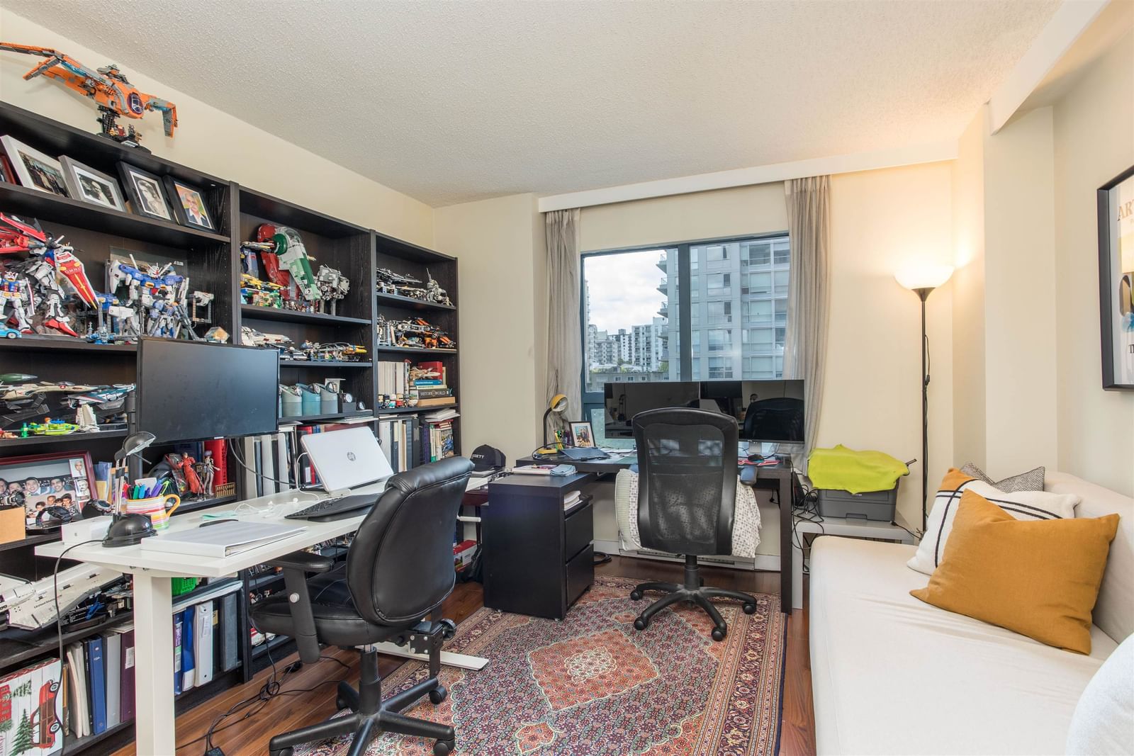 Listing Image 13