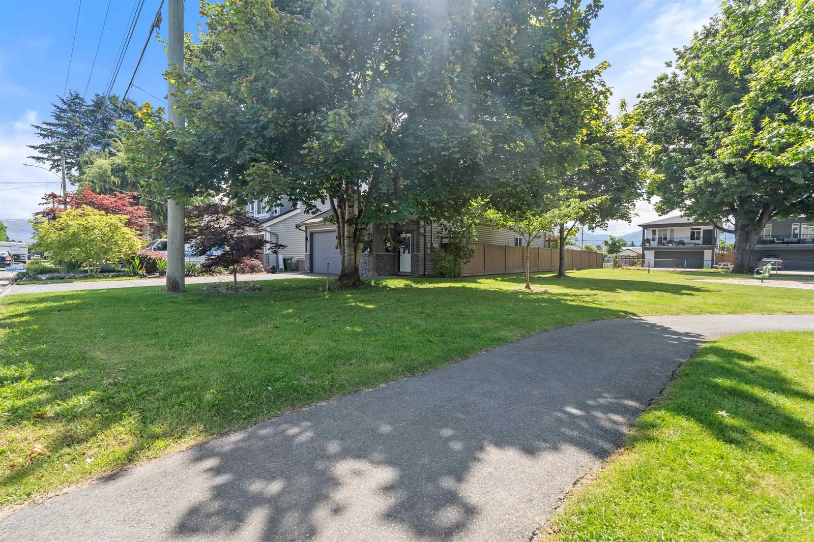 Listing Image 40