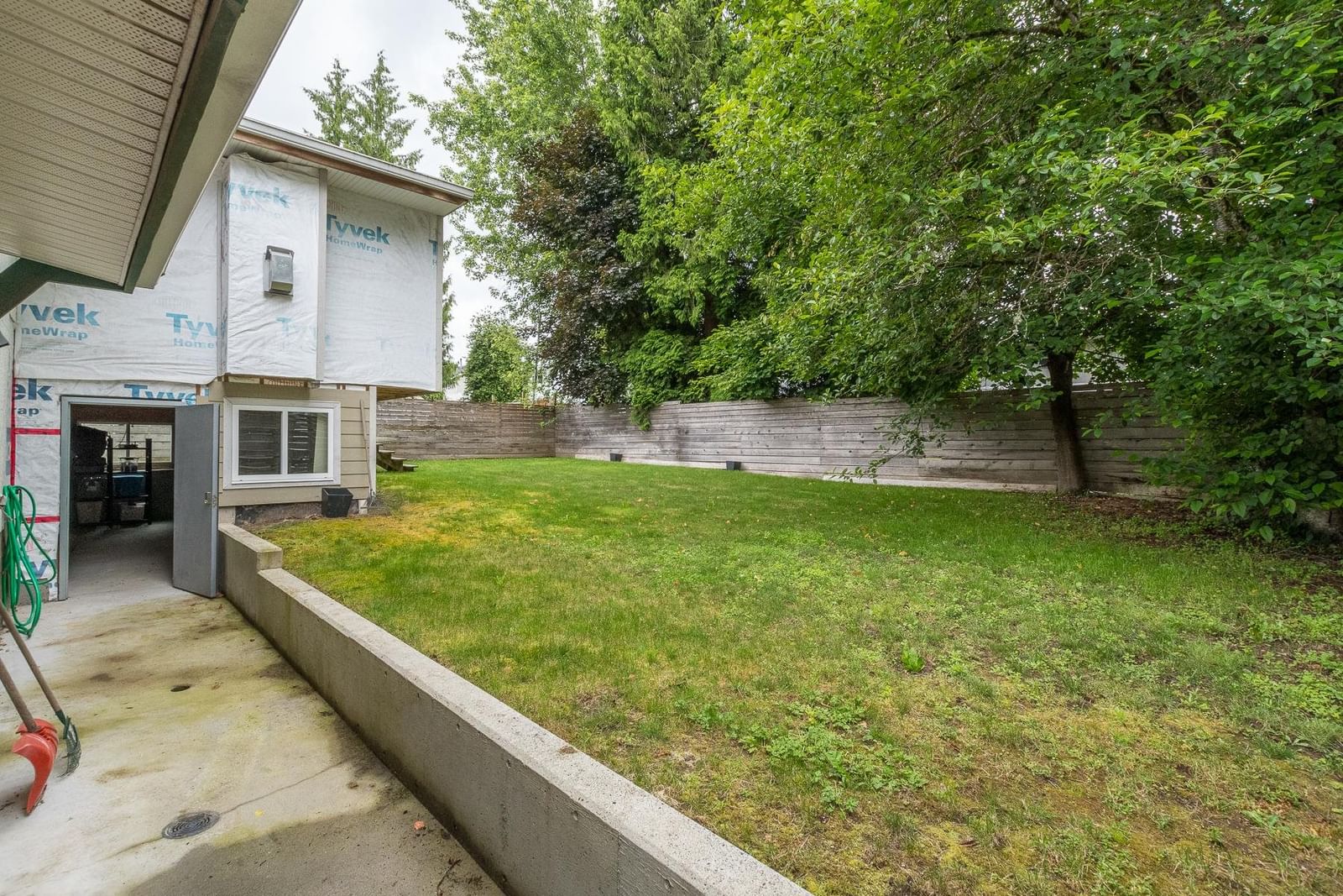 Listing Image 28