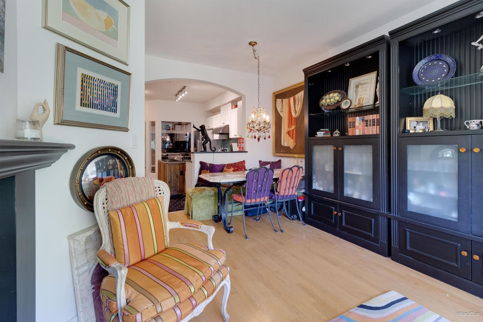 Listing Image 12