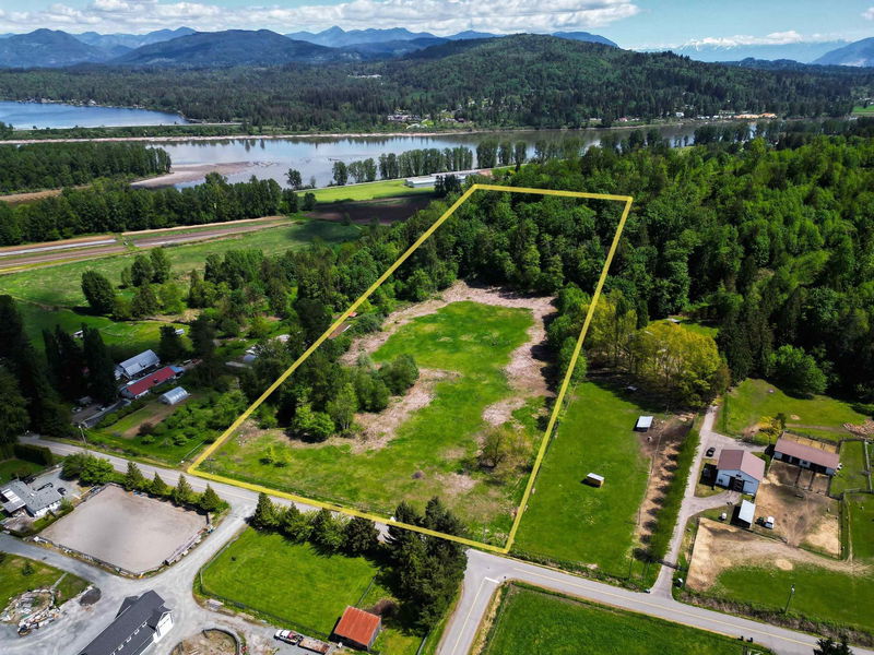 8410 Bradner Road, Abbotsford, British Columbia (MLS R2897136)