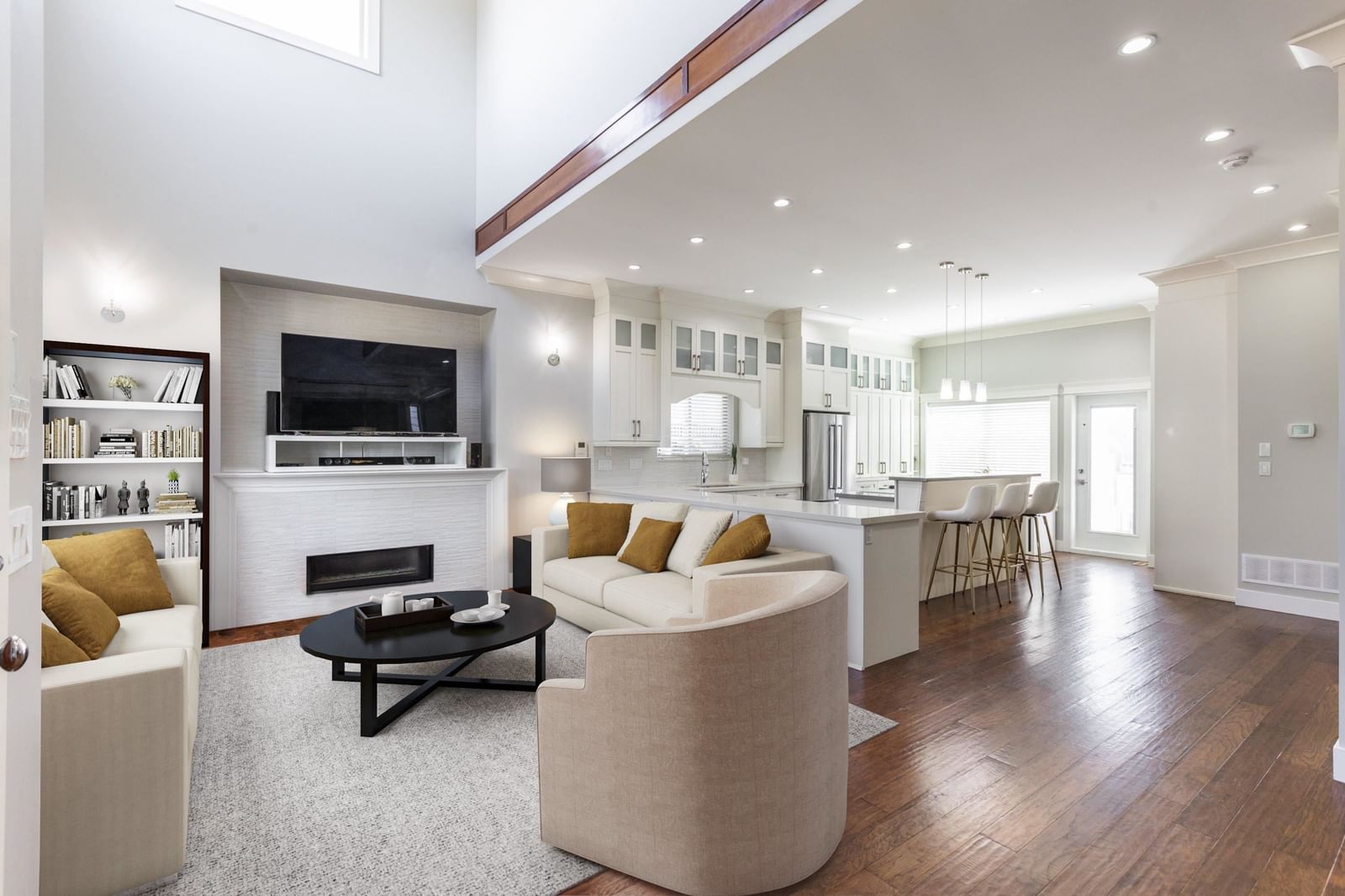 Listing Image 11
