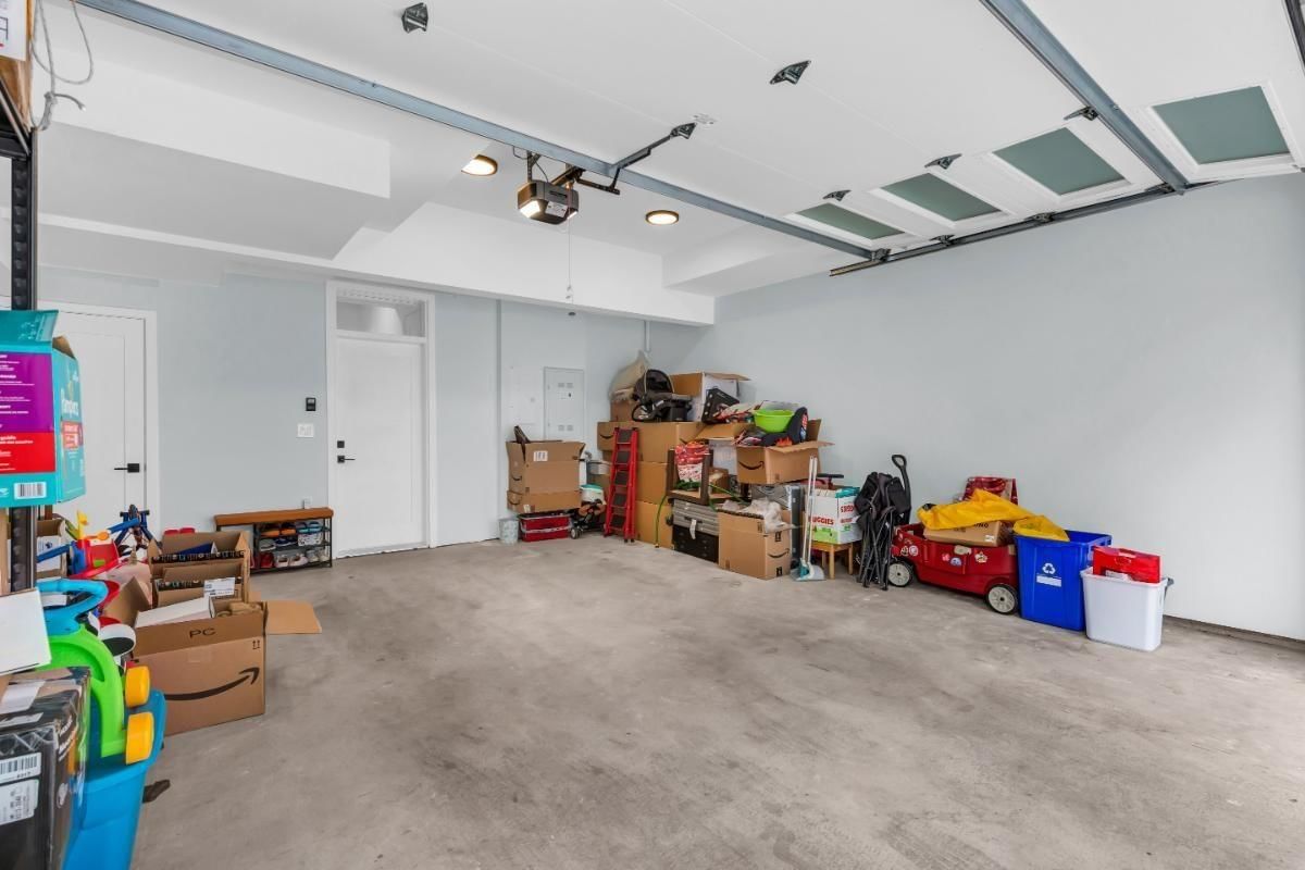 Listing Image 28