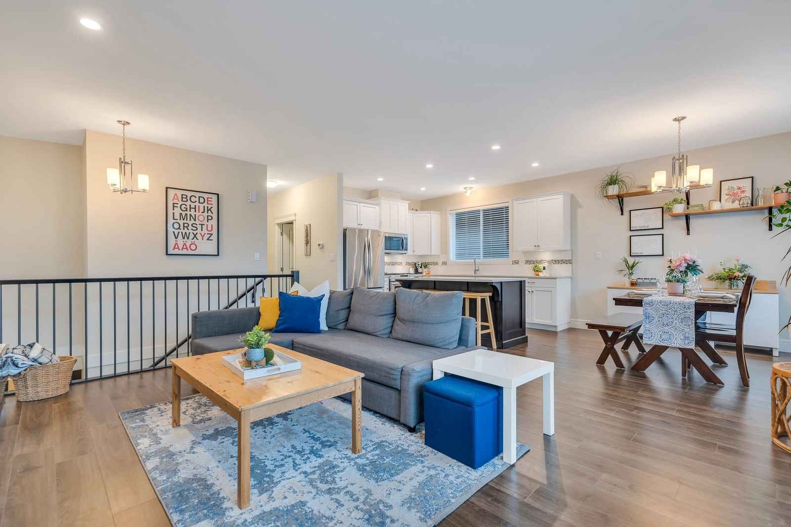 Listing Image 10
