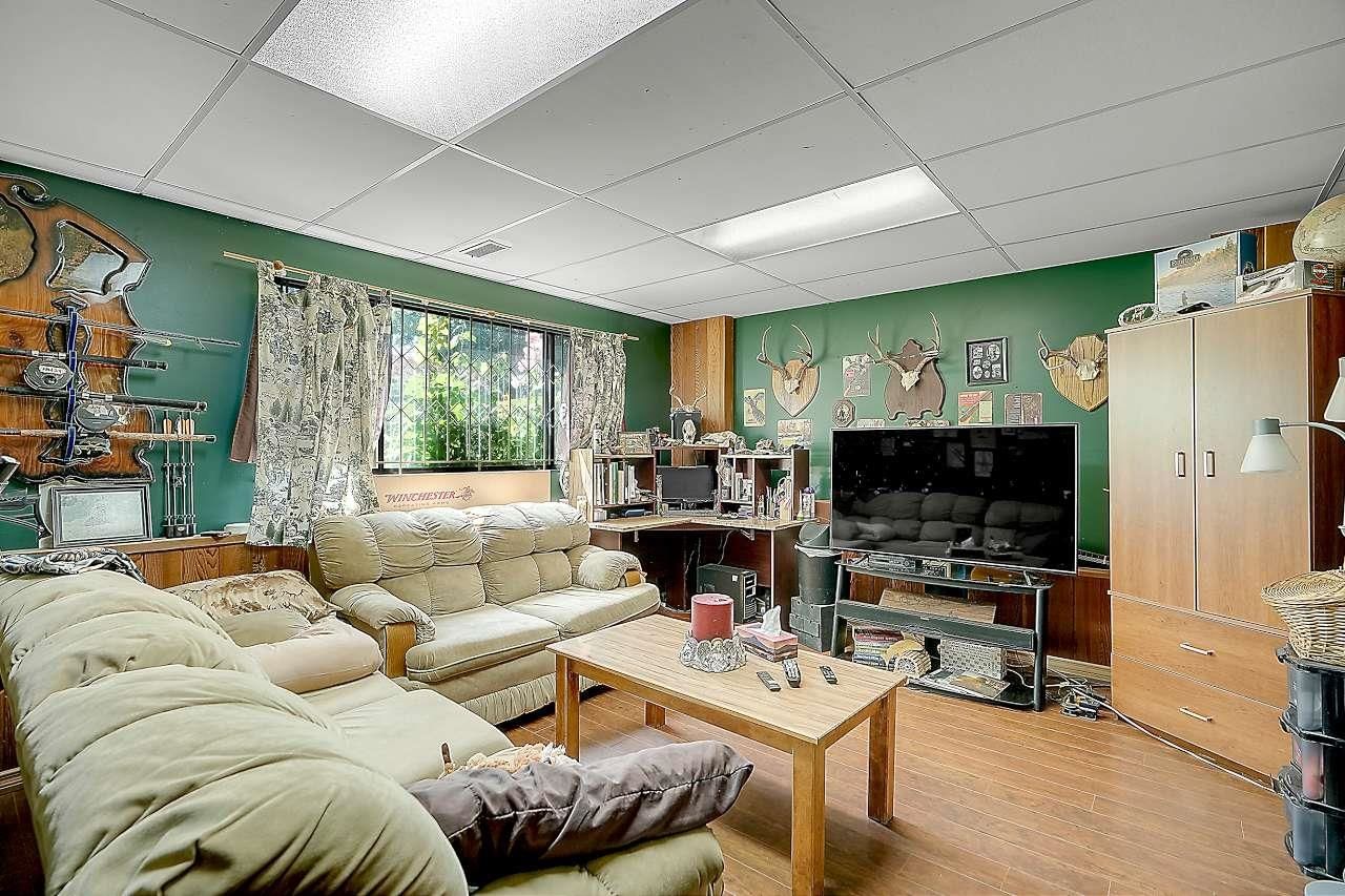 Listing Image 16