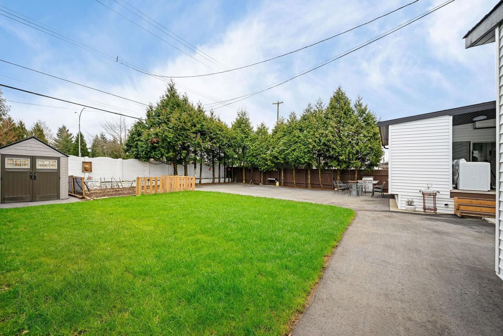 Listing Image 14