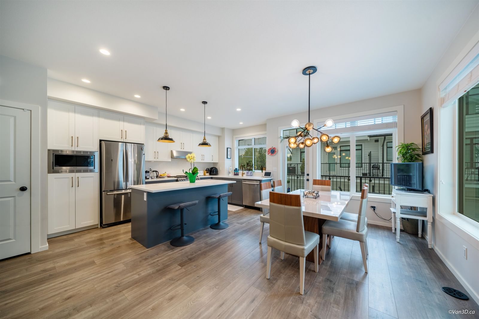Listing Image 10