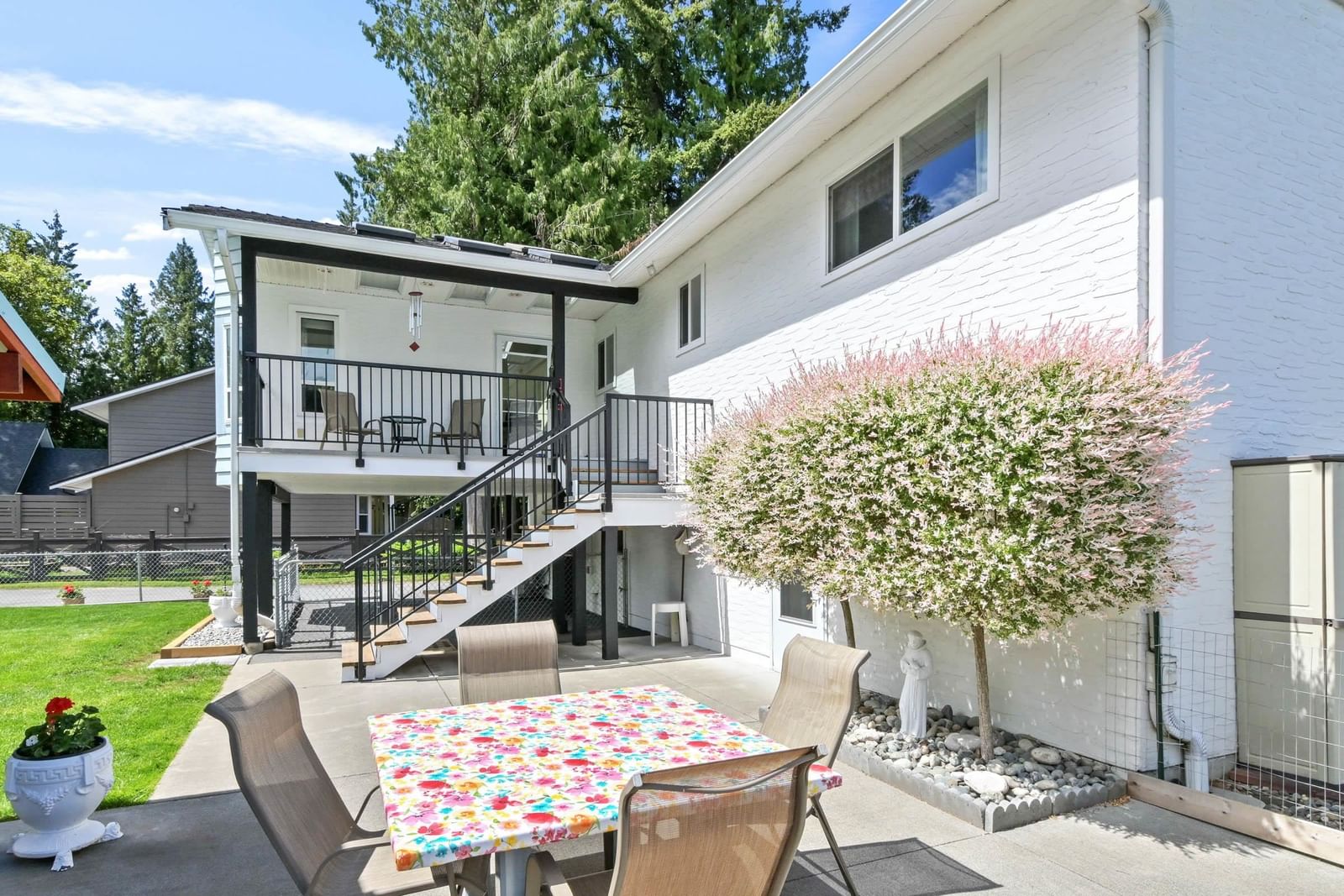 Listing Image 16