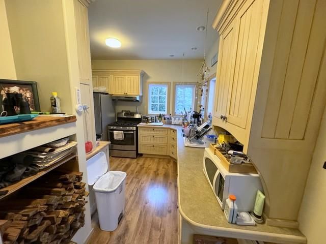 Listing Image 13