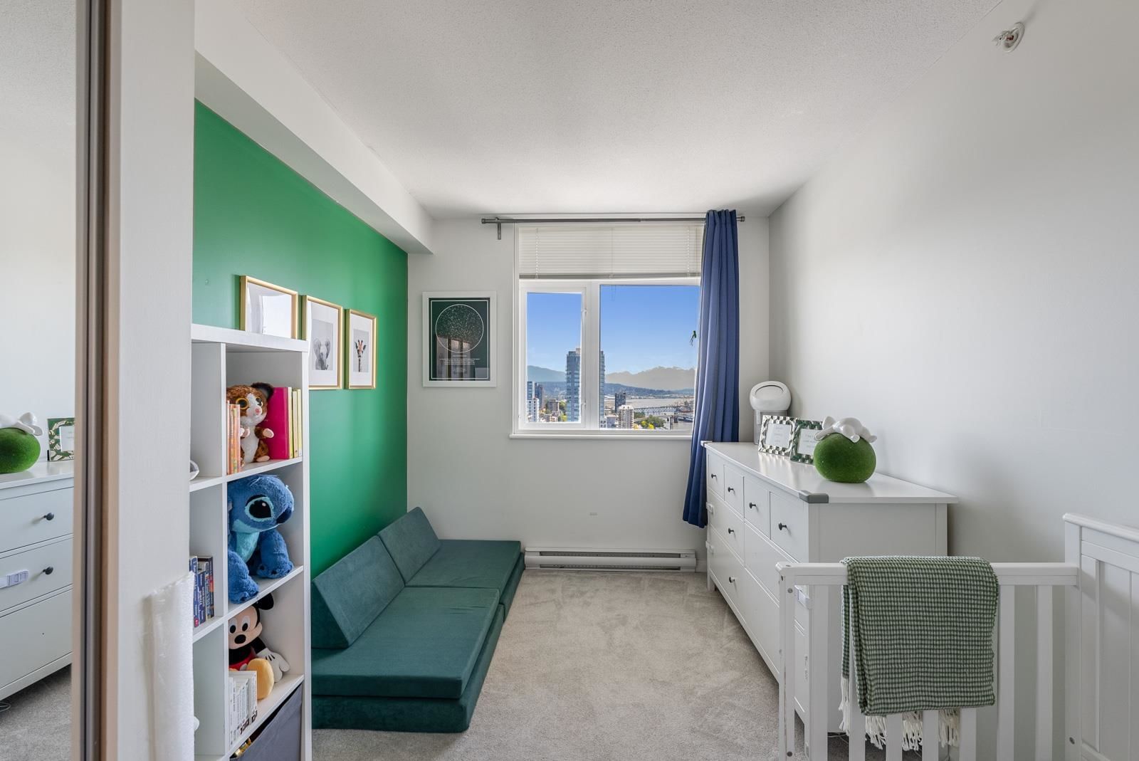 Listing Image 11