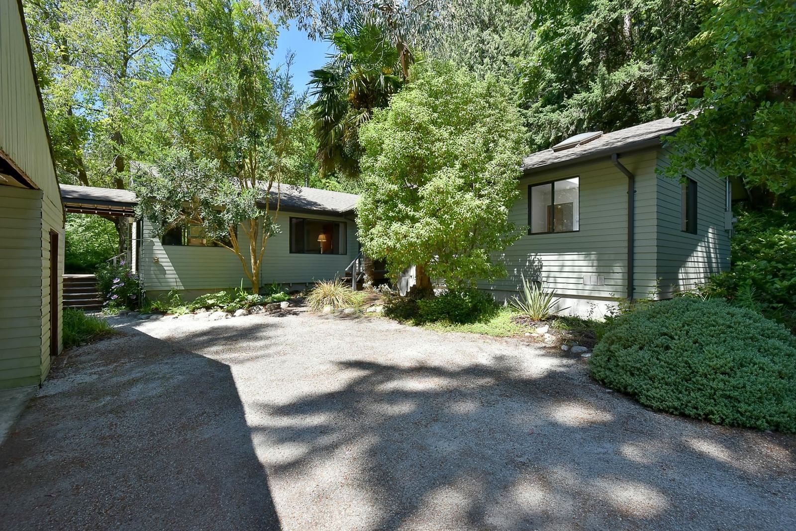 Listing Image 34