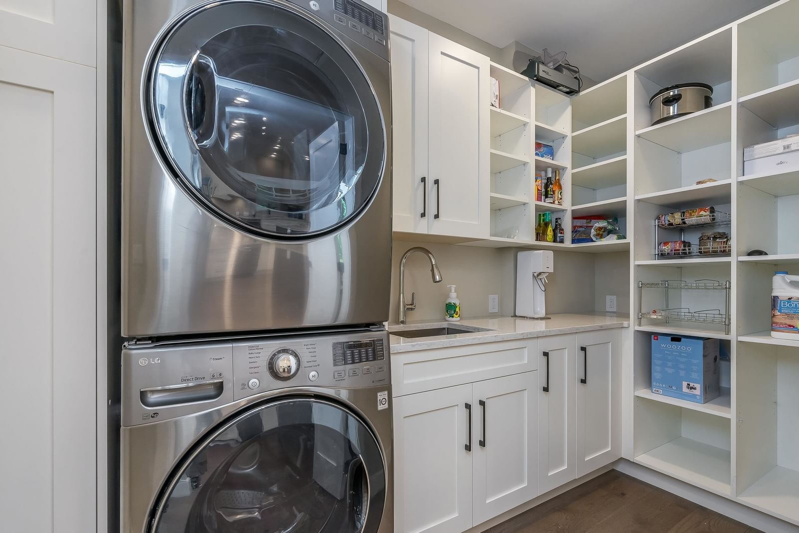 Listing Image 19