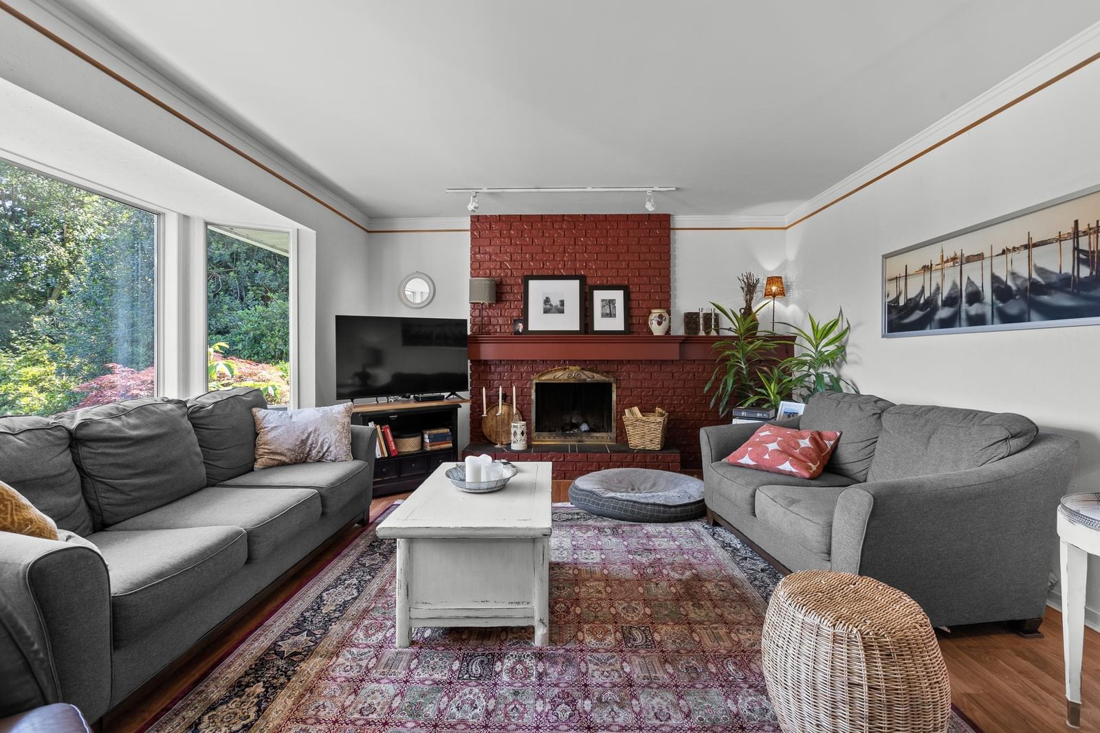 Listing Image 22