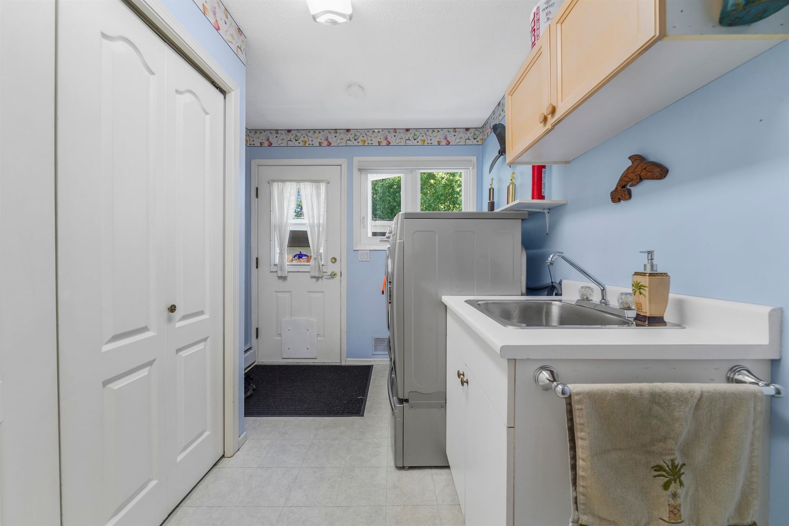 Listing Image 17