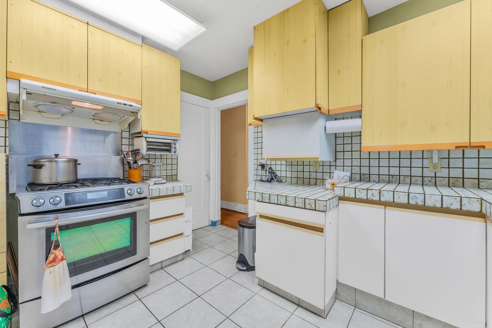 Listing Image 13