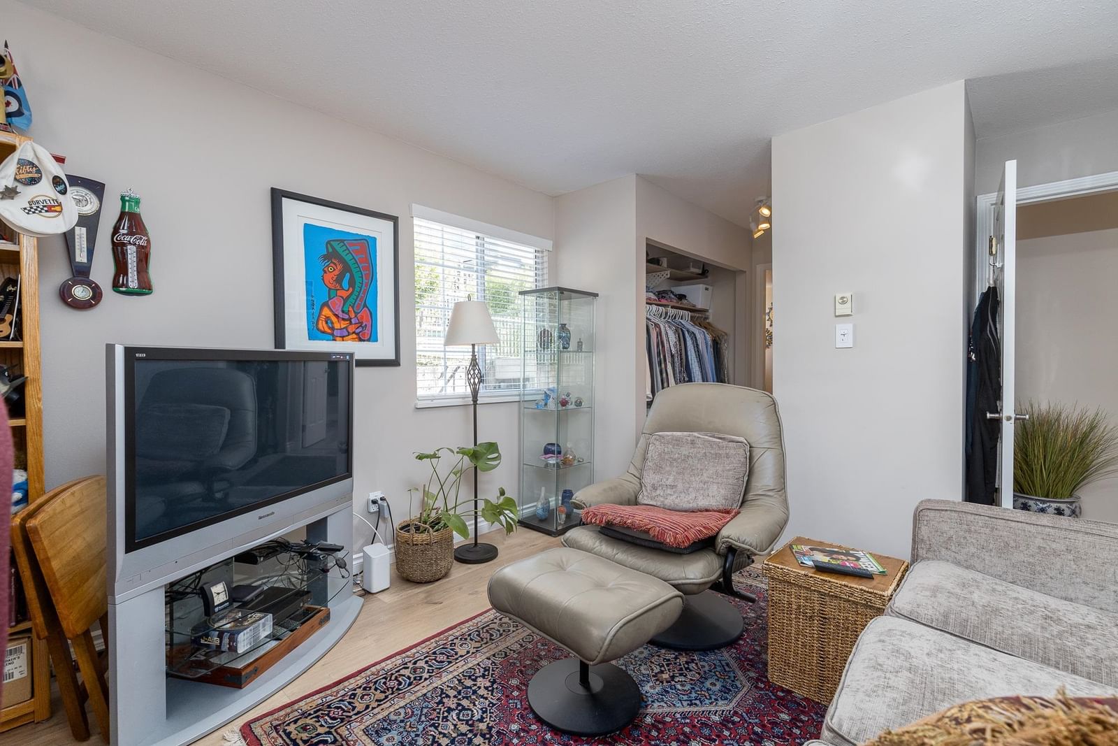 Listing Image 32