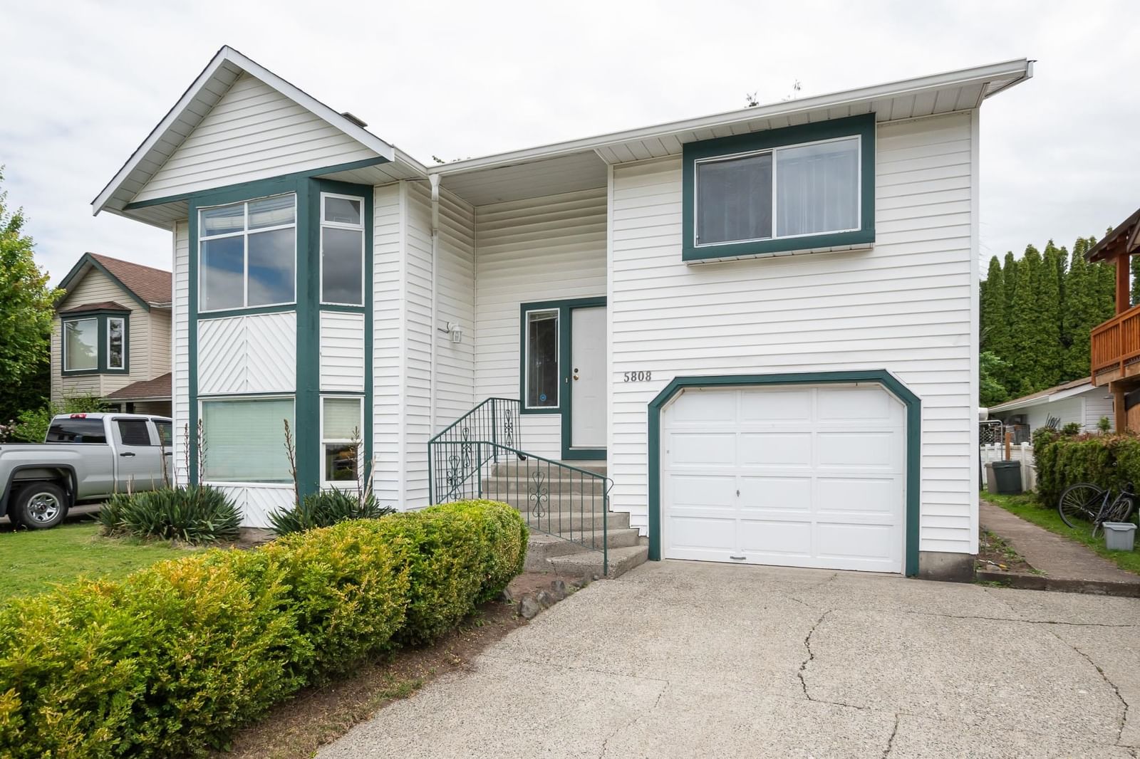 Listing Image 1