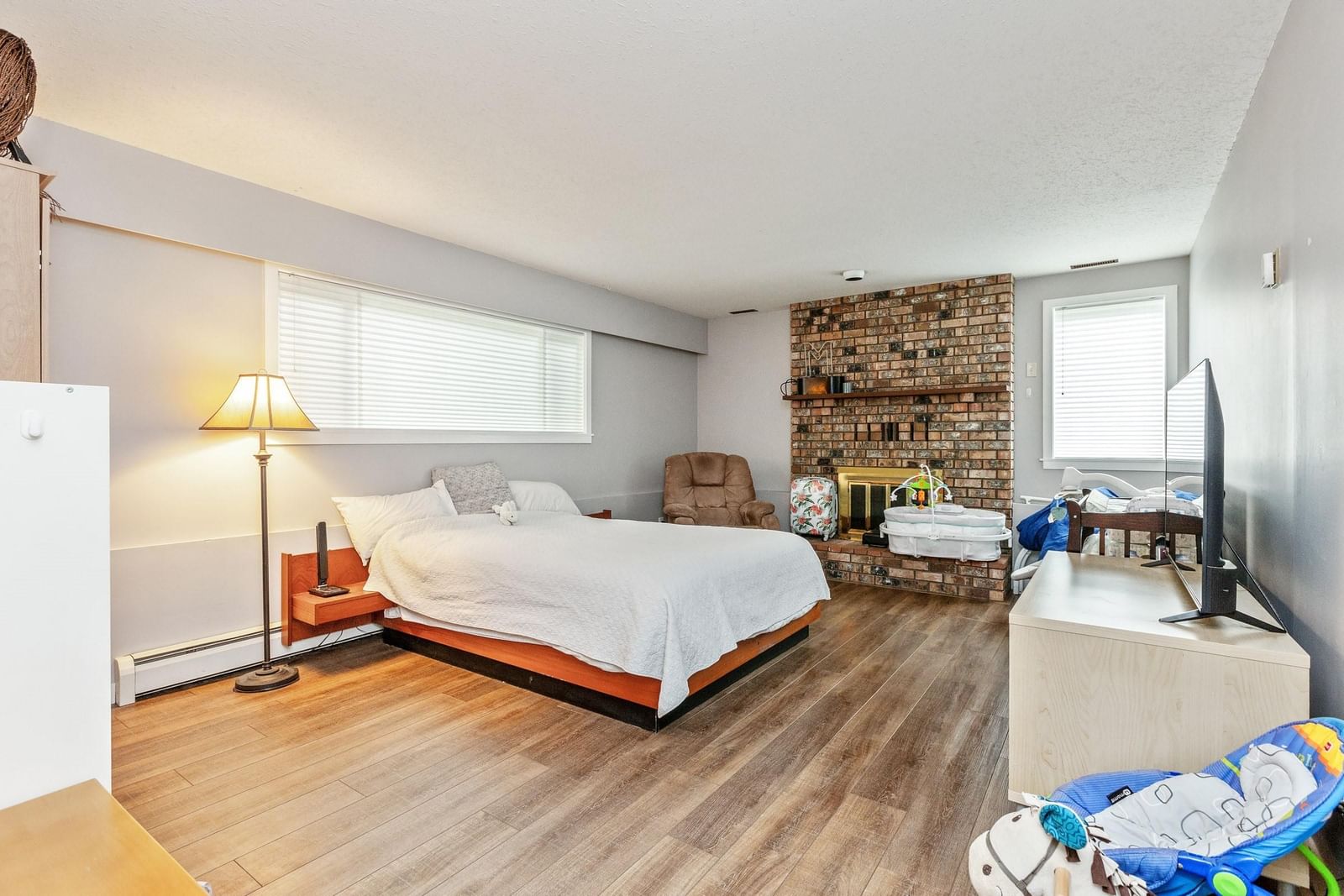 Listing Image 21