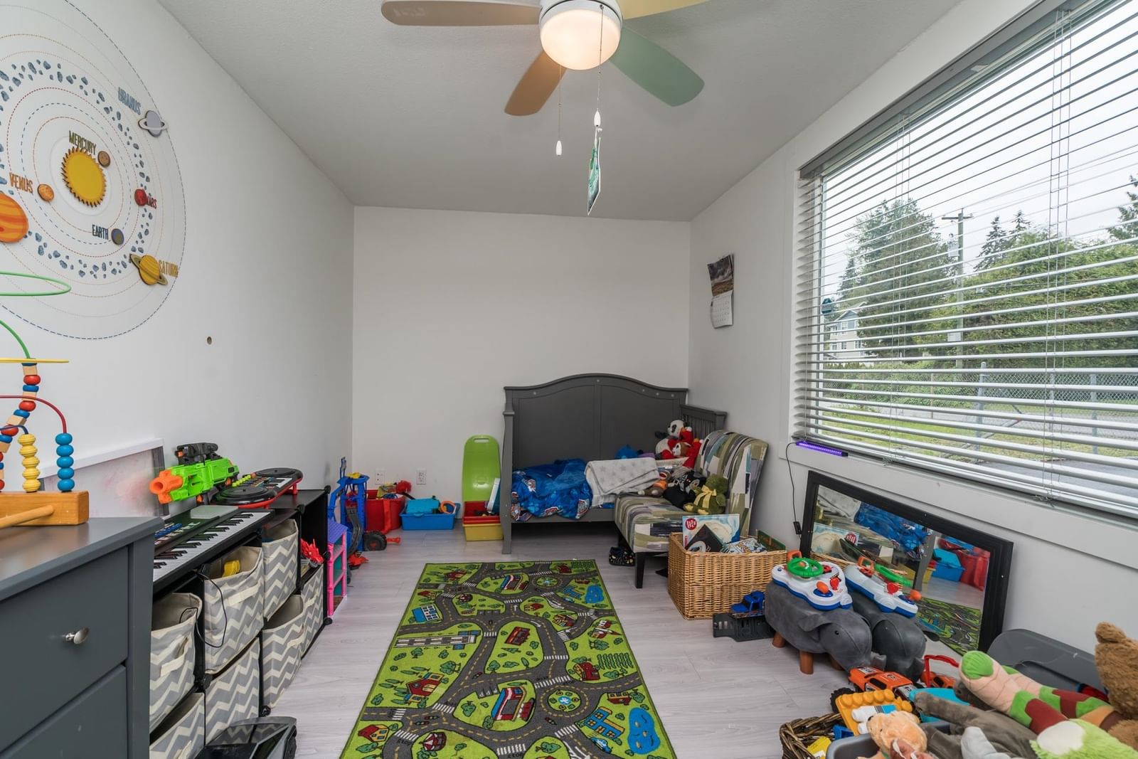 Listing Image 19