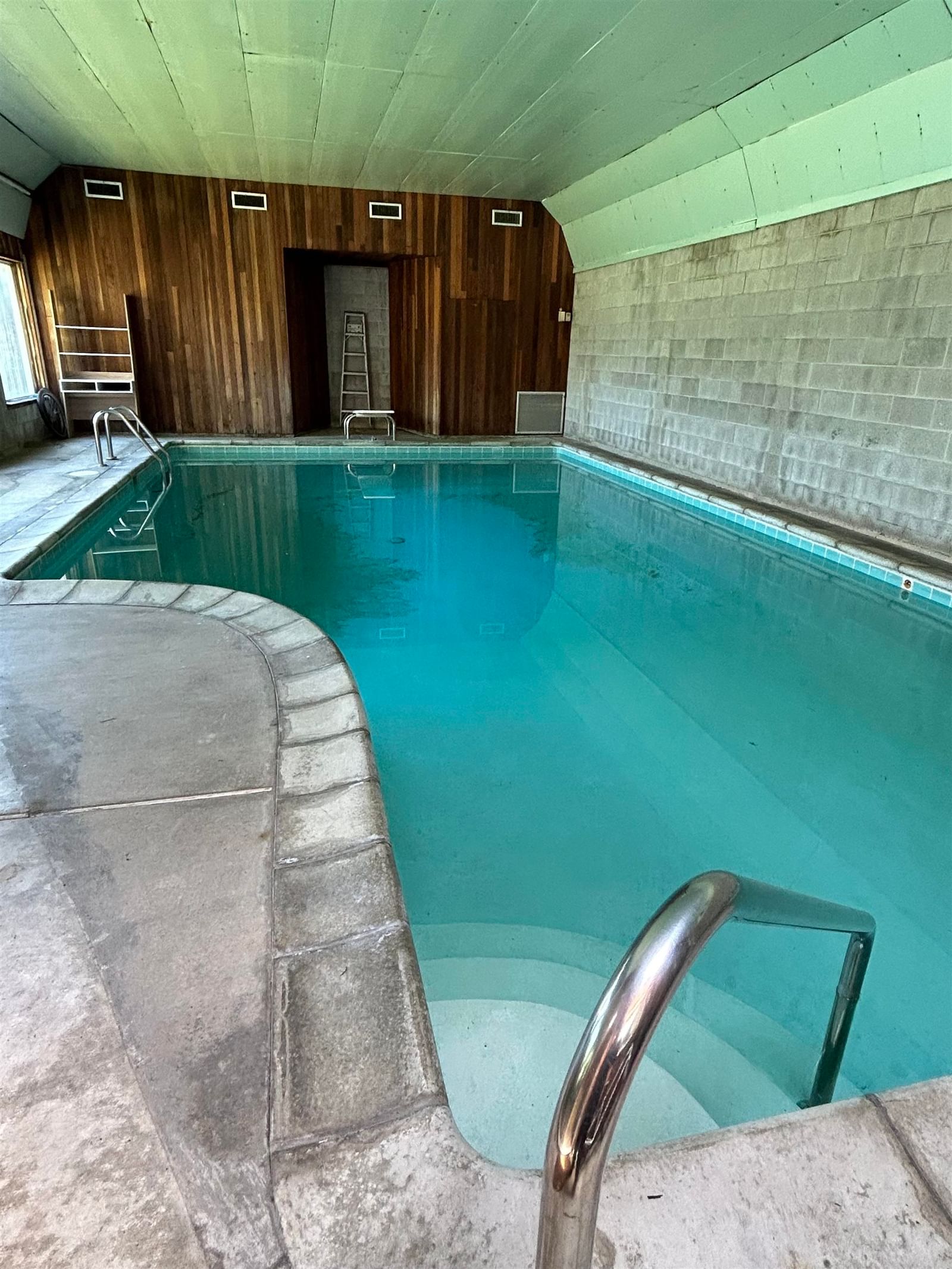 Listing Image 10
