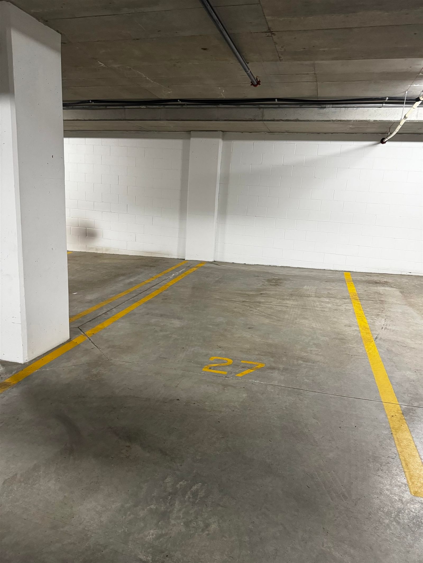 Listing Image 12